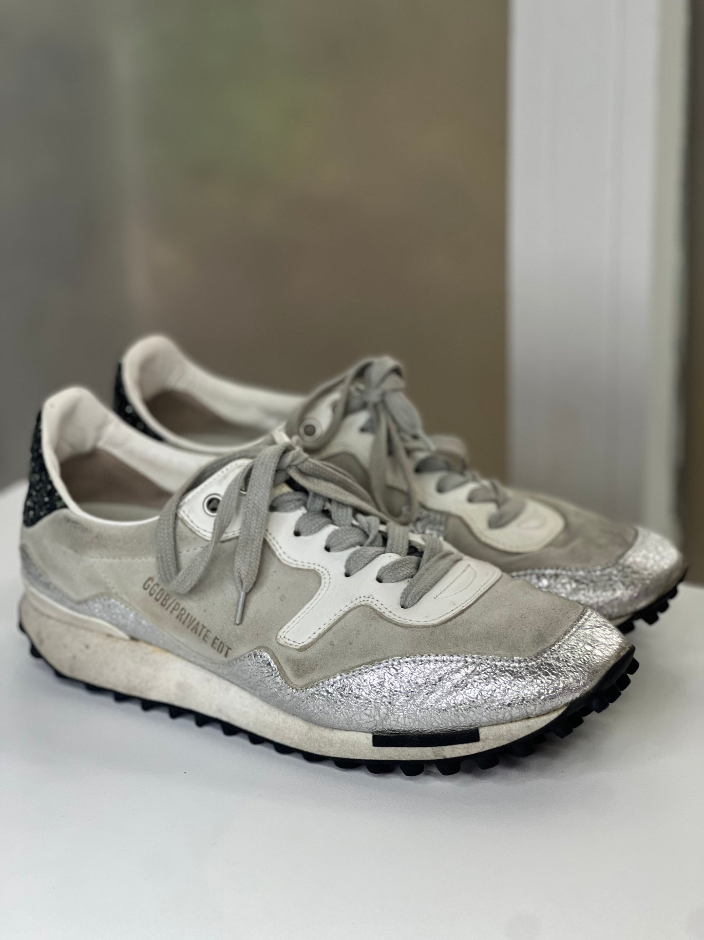 Starland (Golden Goose) Silver Suede Glitter Sneaker