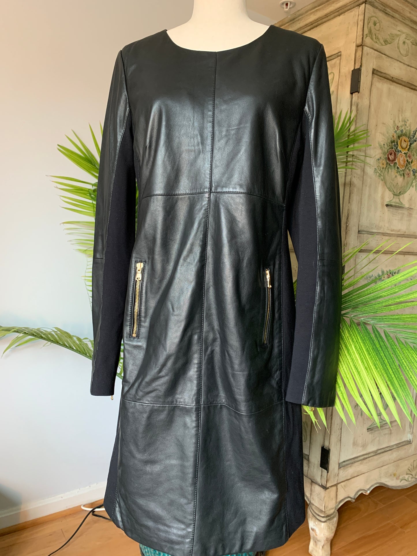 Claudia Starter Black Leather Dress Size 42 Large