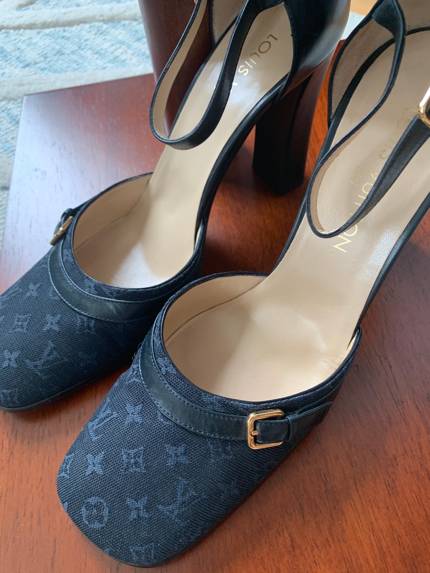 Ladies Louis Vuitton Canvas, Leather Monogram Blue D'Orsay Pumps