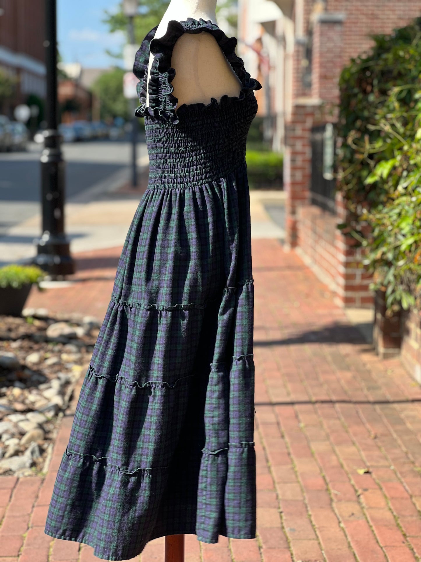 Hill House Ellie Nap Dress in "Navy Tartan" Size S