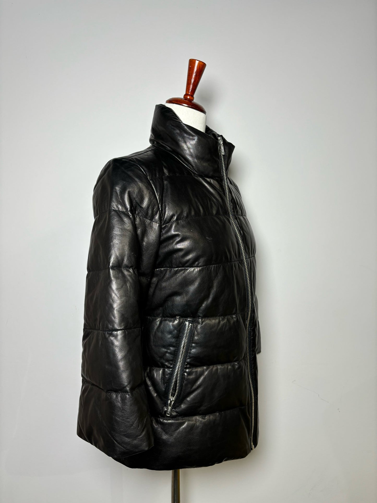 Women Size S June Black Solid Cowhide Leather Puffer Coat