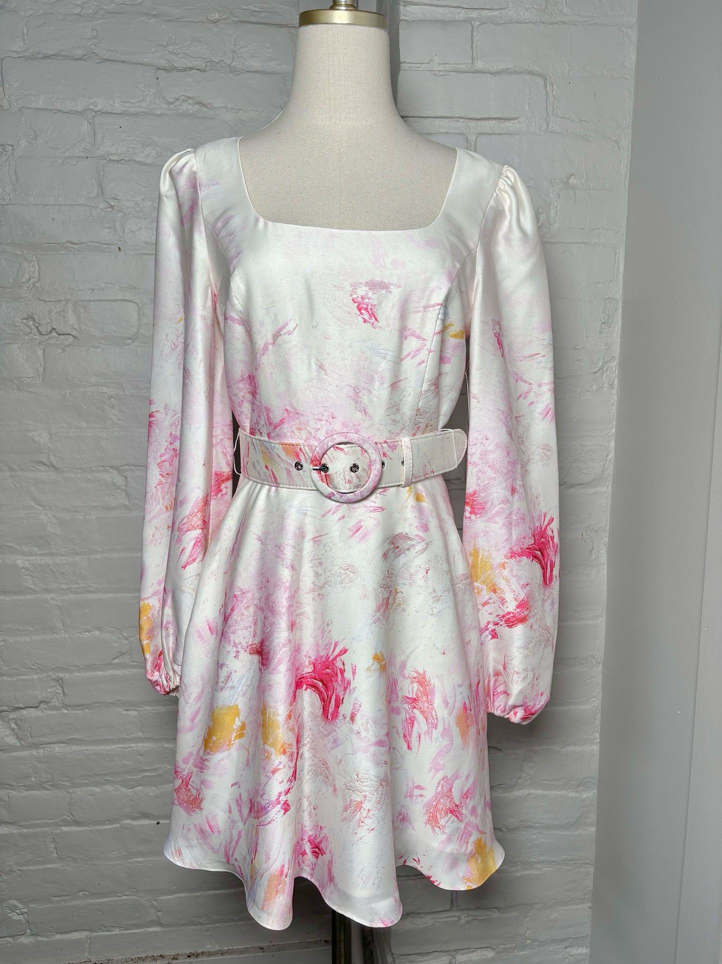 Women Size 2 BCBG Light Pink Floral NWT LS Dress