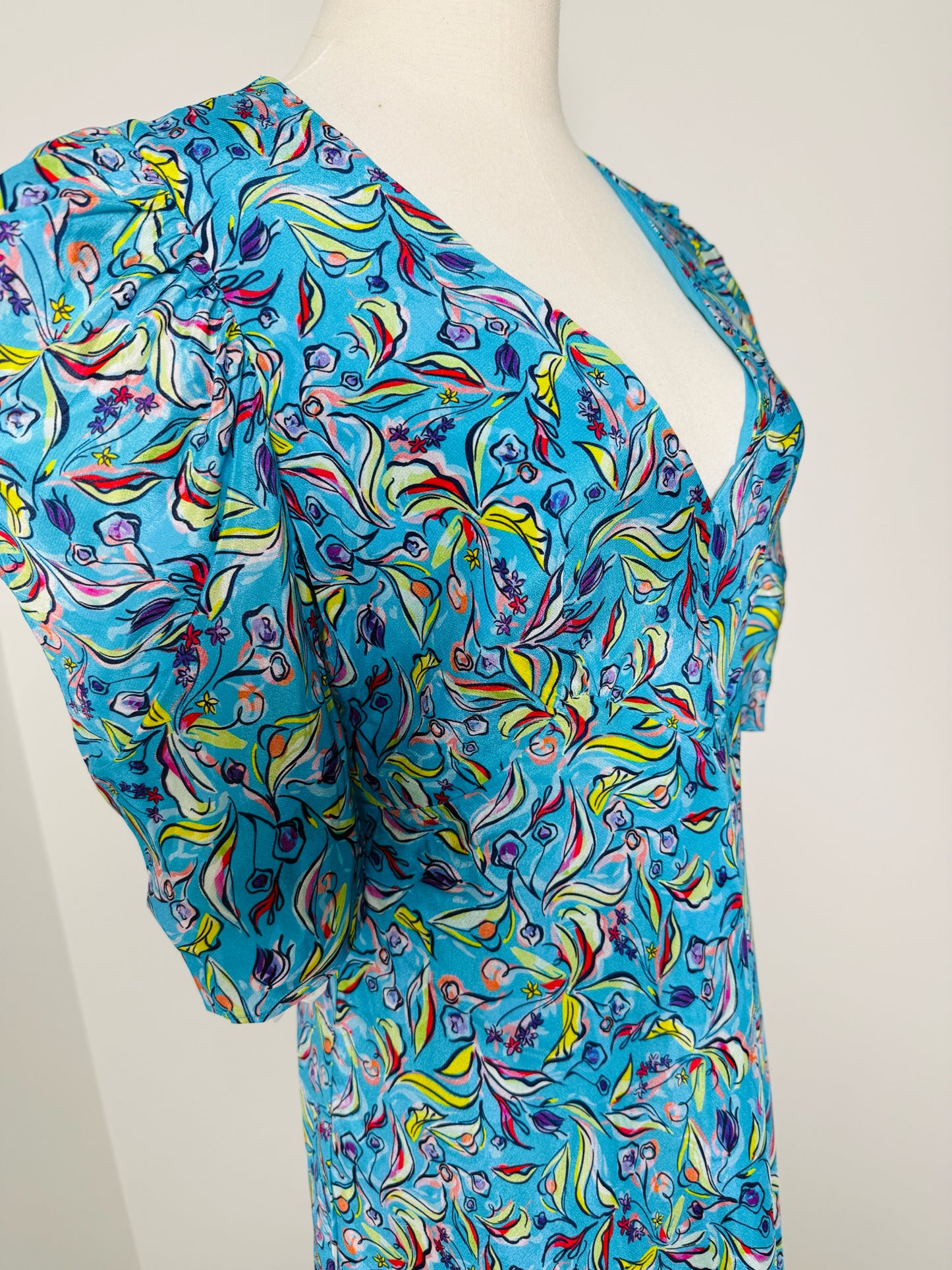 Women Size 6 Saloni Blue, green, purple Abstract floral Silk Pre-owned Dress
