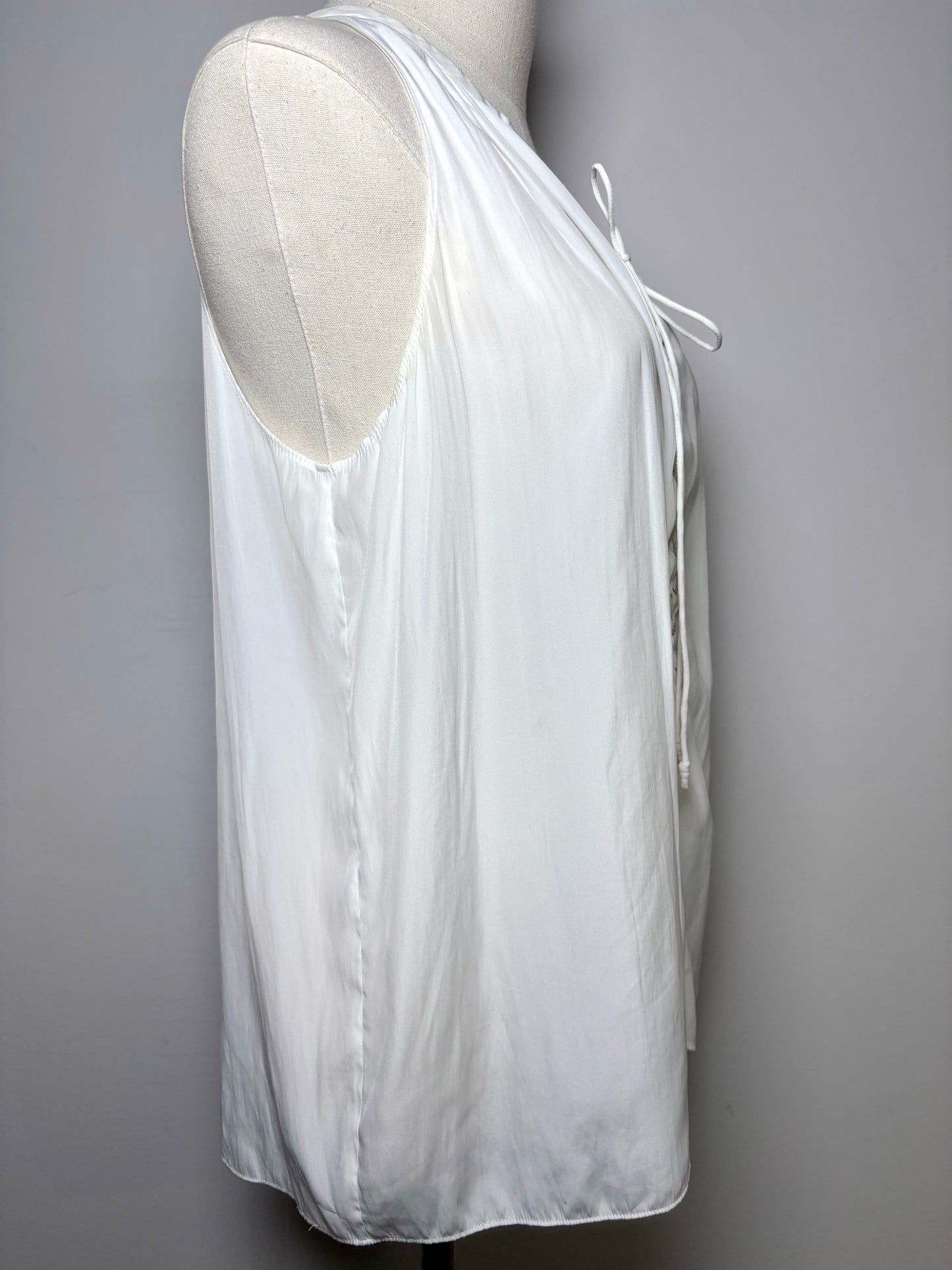 Women Size M Ramy Brook White Solid Polyester Blouse