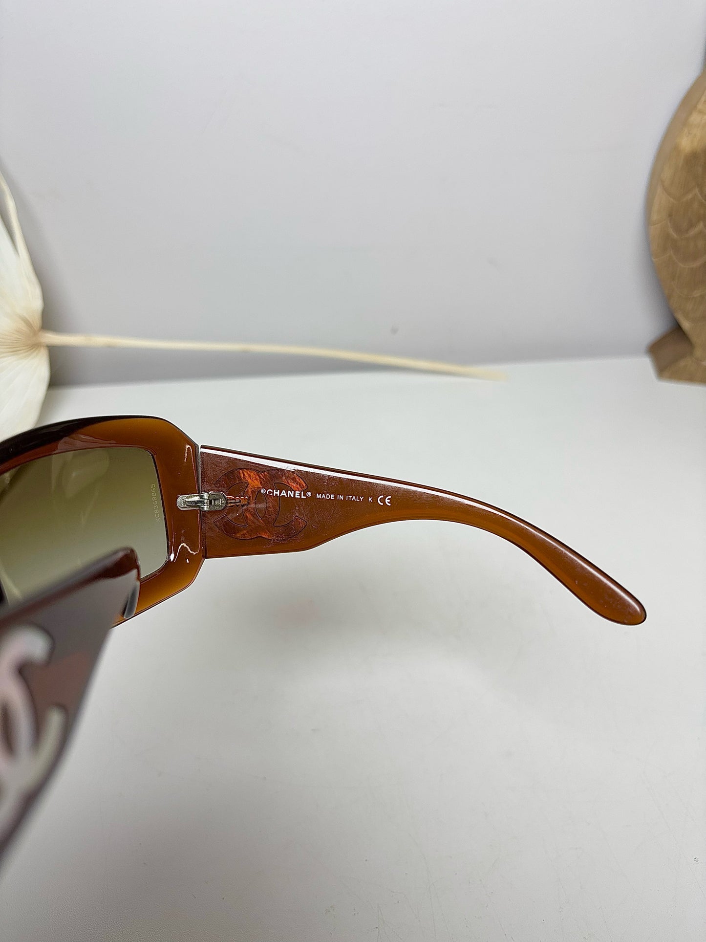 Chanel Brown Mother of Pearl CC Logo Square Frame Sunglasses