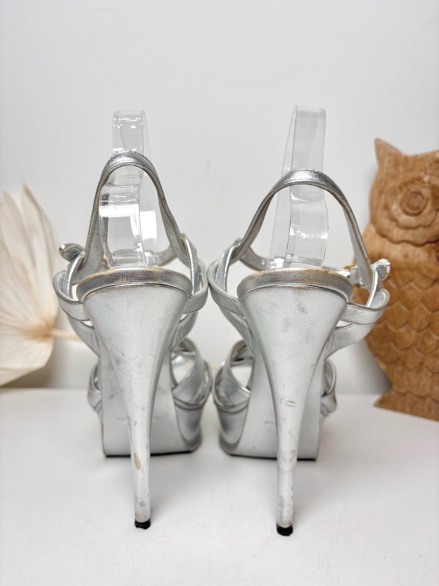 W Shoe Size 39 (8.5 US) Yves Saint Laurent Silver Leather Cowhide Heels