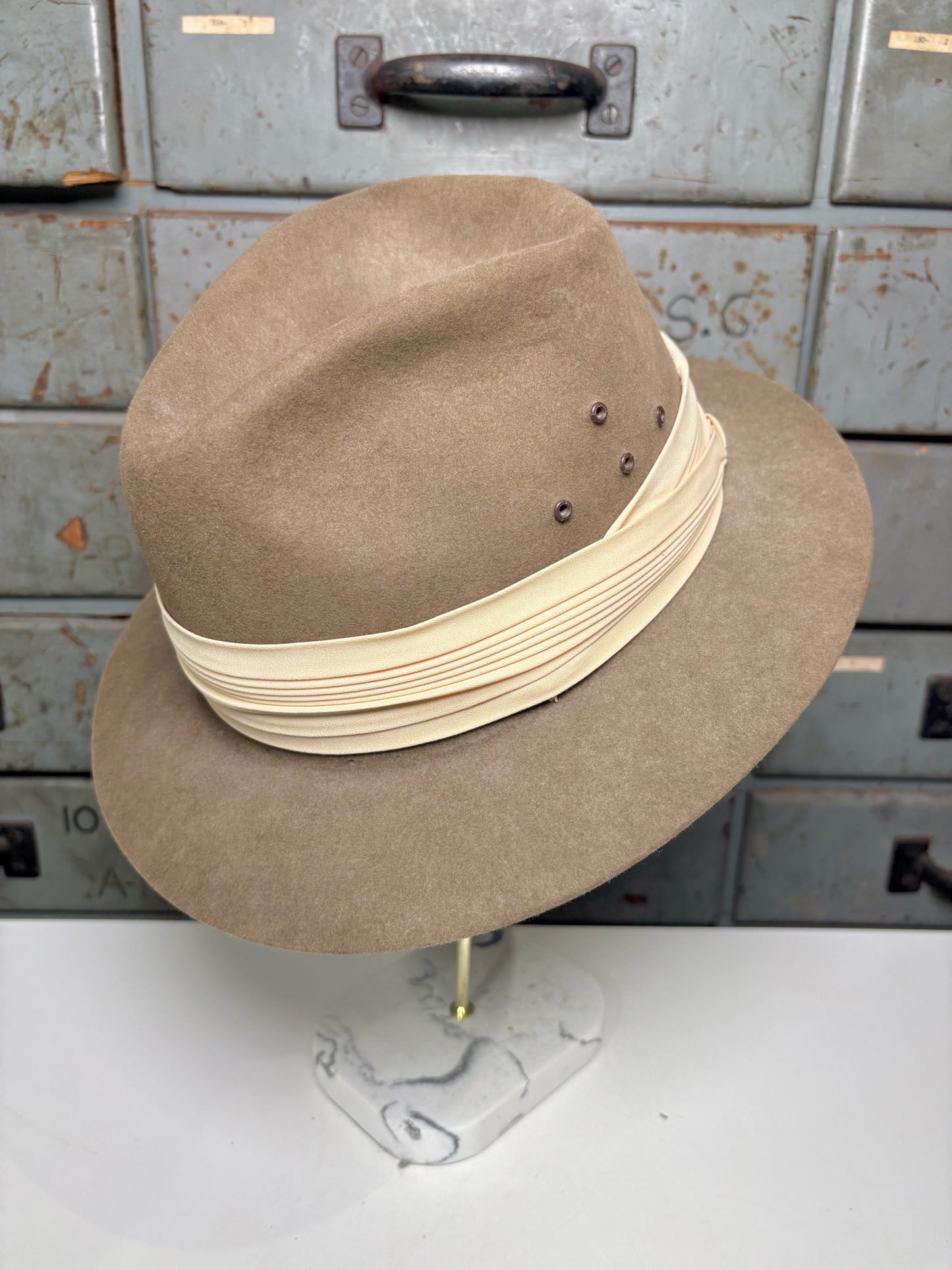 Willis & Geiger Outfitters Sz 7 3/8 Vintage Safari Hat