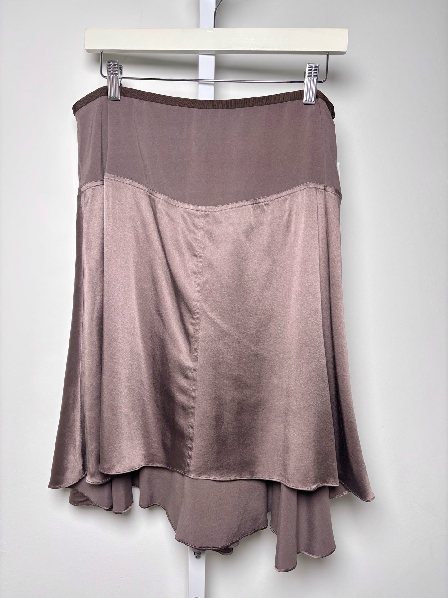 Women Size 8 Diane Von Furstenberg Taupe Solid Skirt