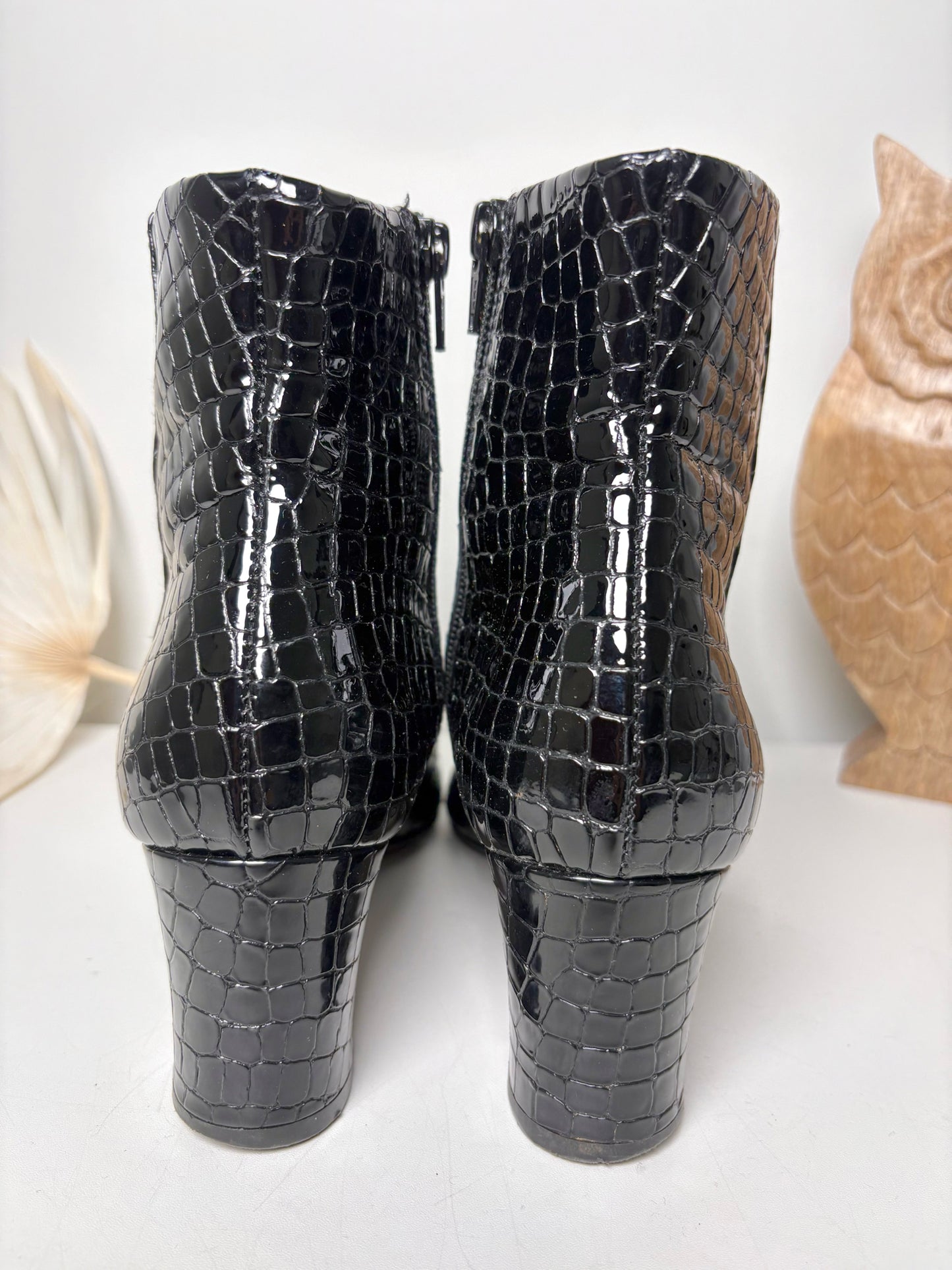W Shoe Size 39 (8.5 US) AGL Black Leather Patent Boots