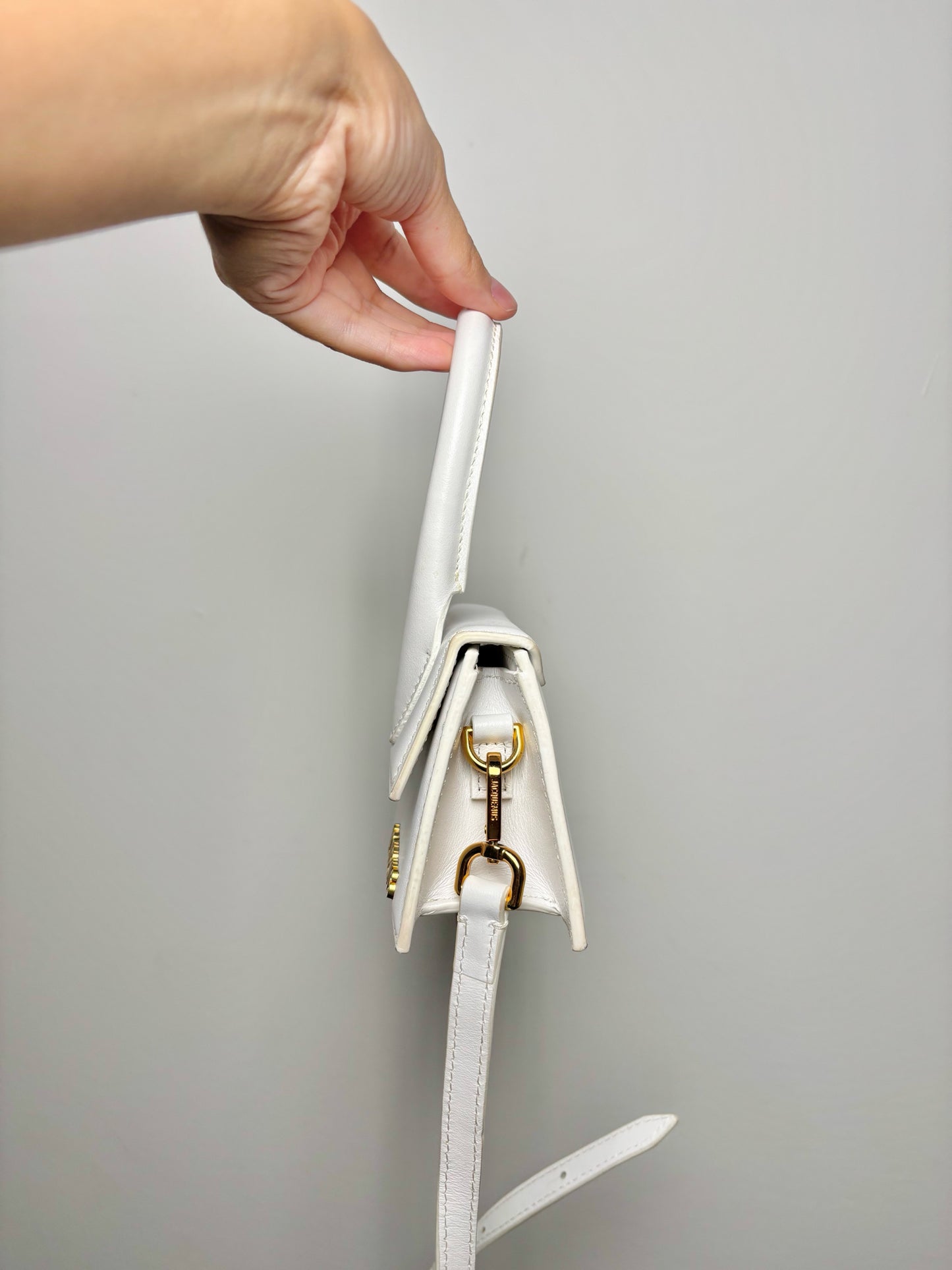 Jacquemus Leather Pre-owned White Le Chiquito Moyen Purse
