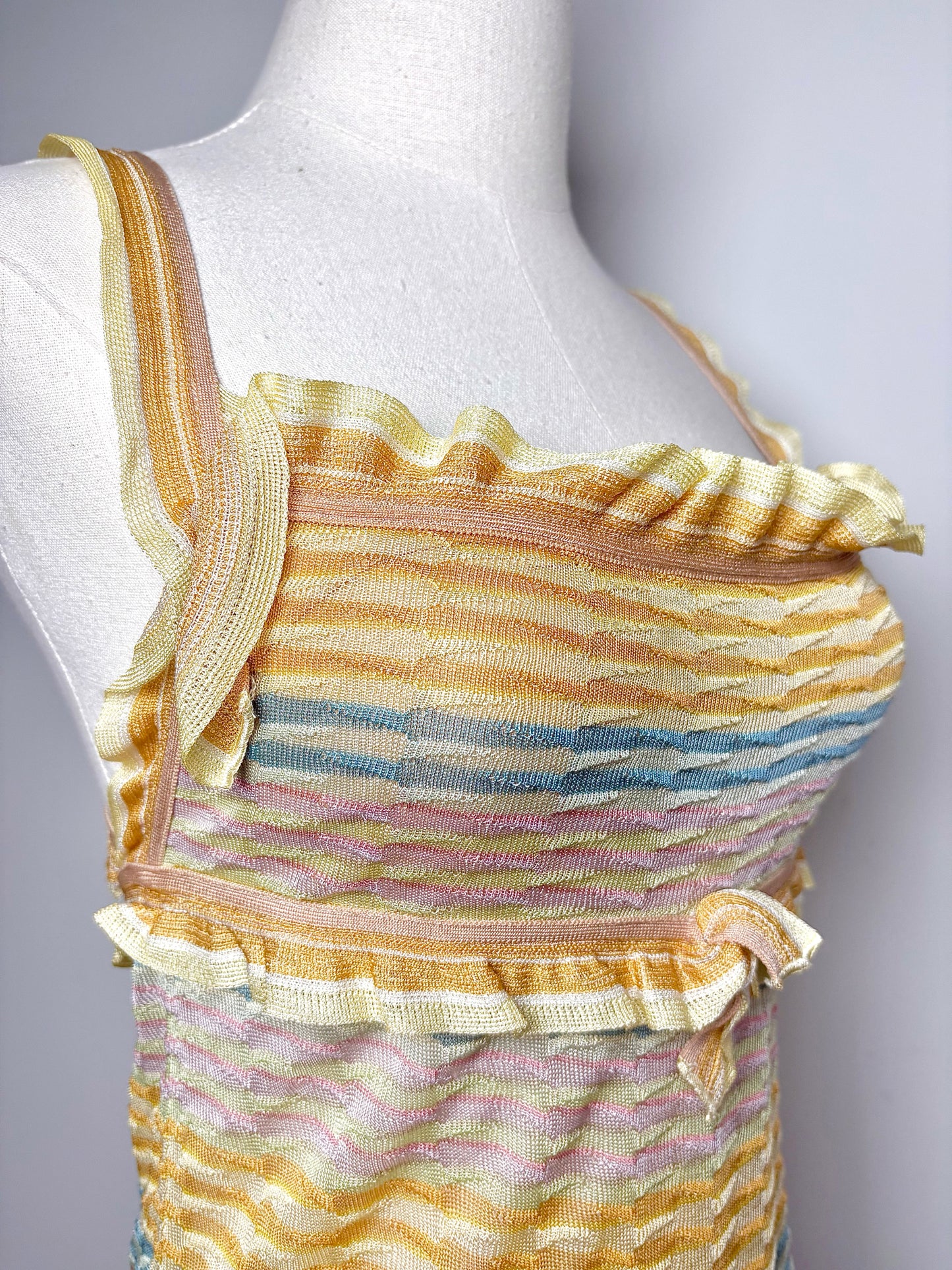 Women Size 40 Missoni Multi-Color Stripe Pre-owned Tank Top