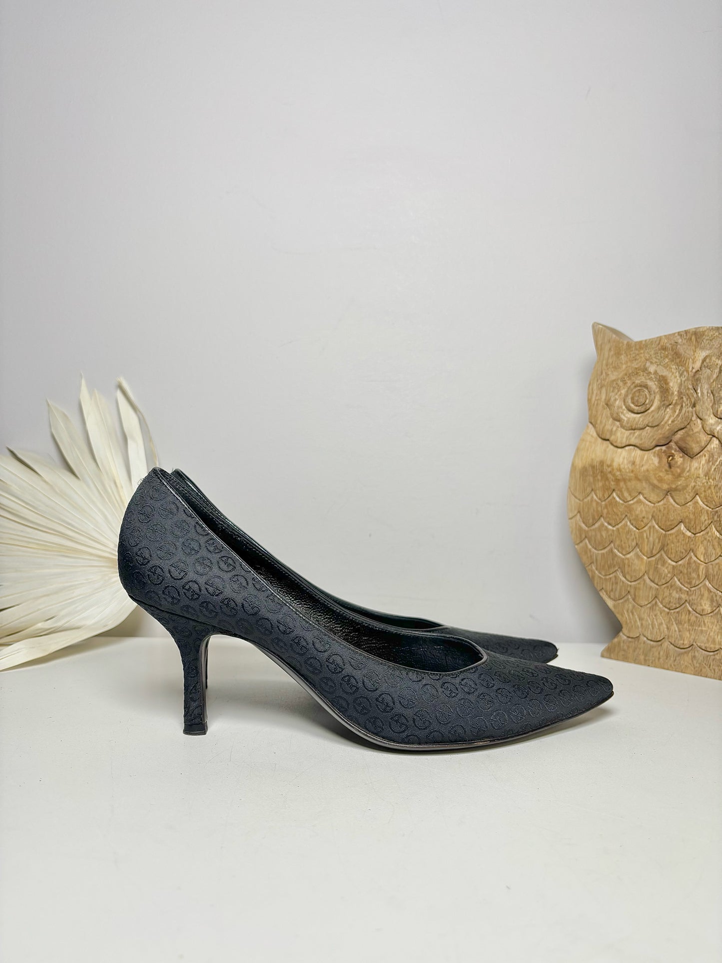 W Shoe Size 38.5 (8 US) Giorgio Armani Black Pump