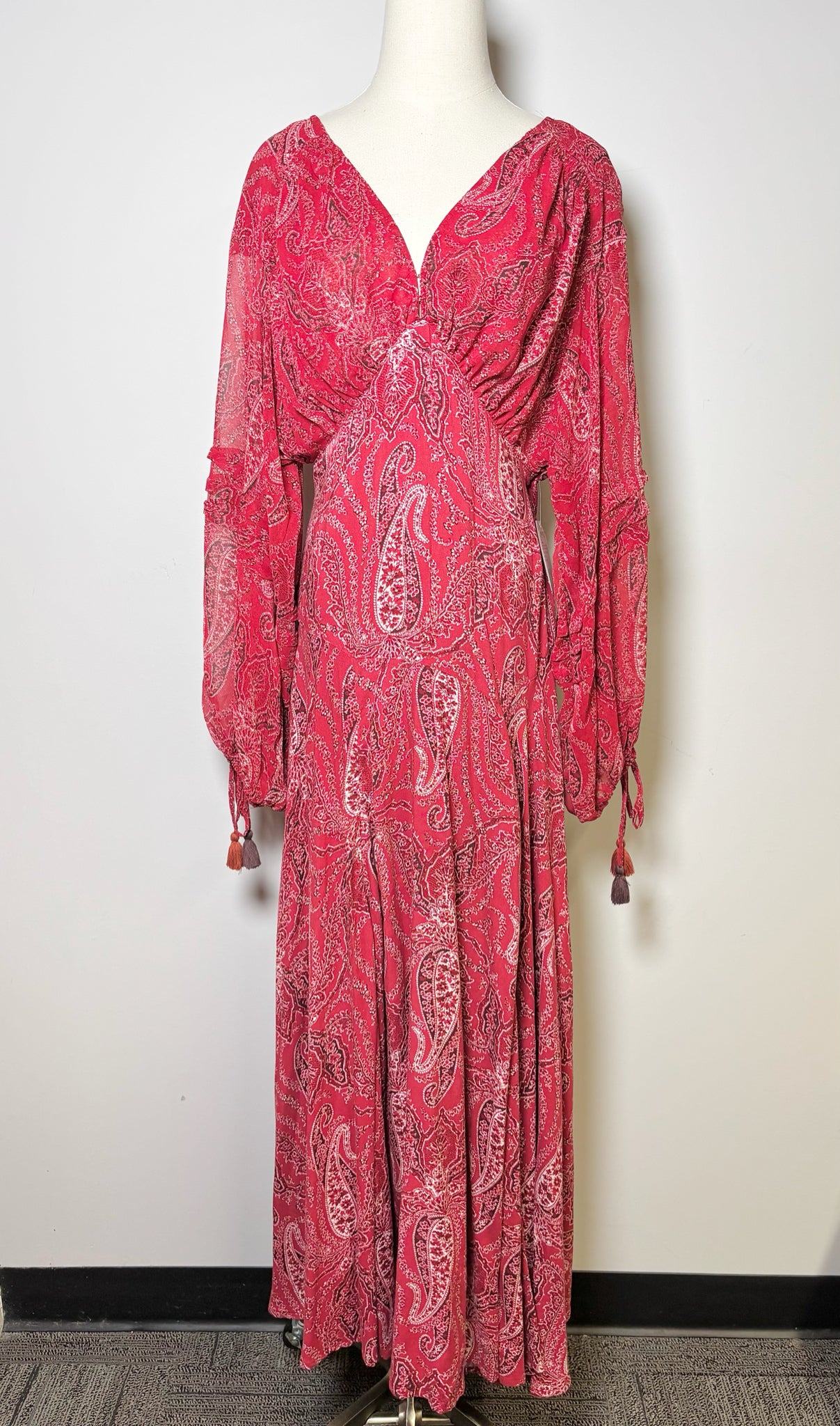 Women Size 4 Free People Red, Black, White Paisley Maxi Mirage Dress