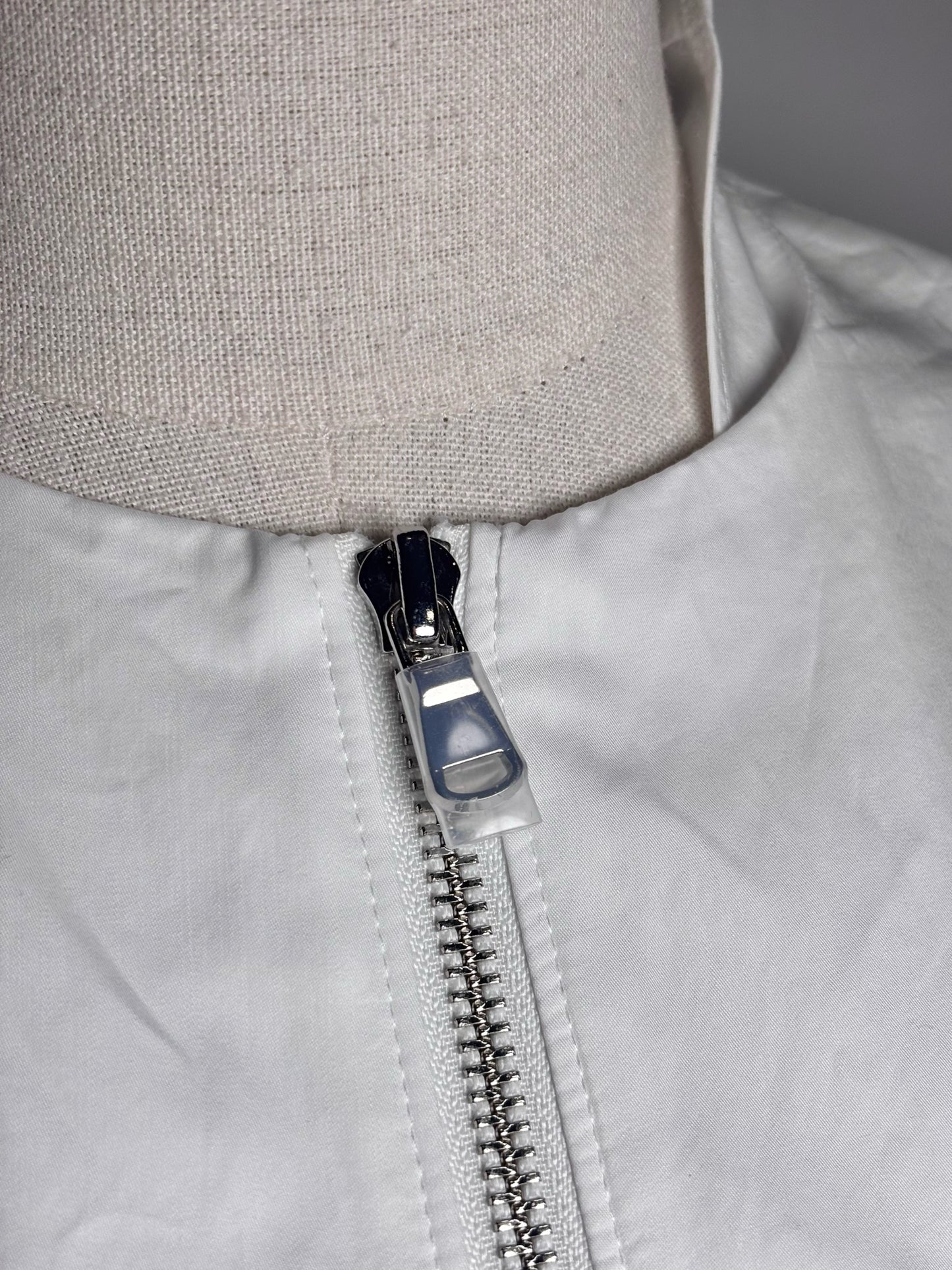 Women Size 8 Tib Origamii White Solid 100% Cotton Pre-owned Top