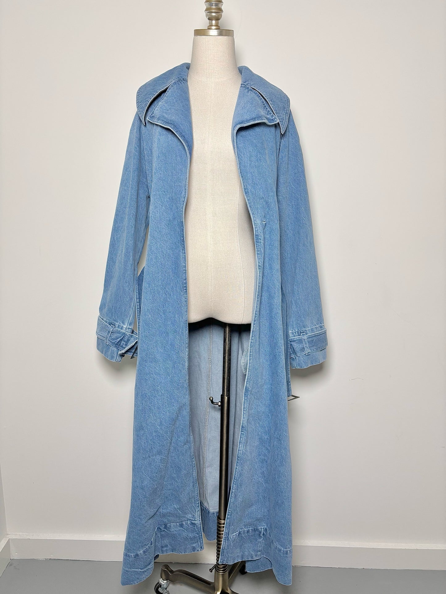 Women Size M Toccin NY Blue Solid Denim NWT Jacket