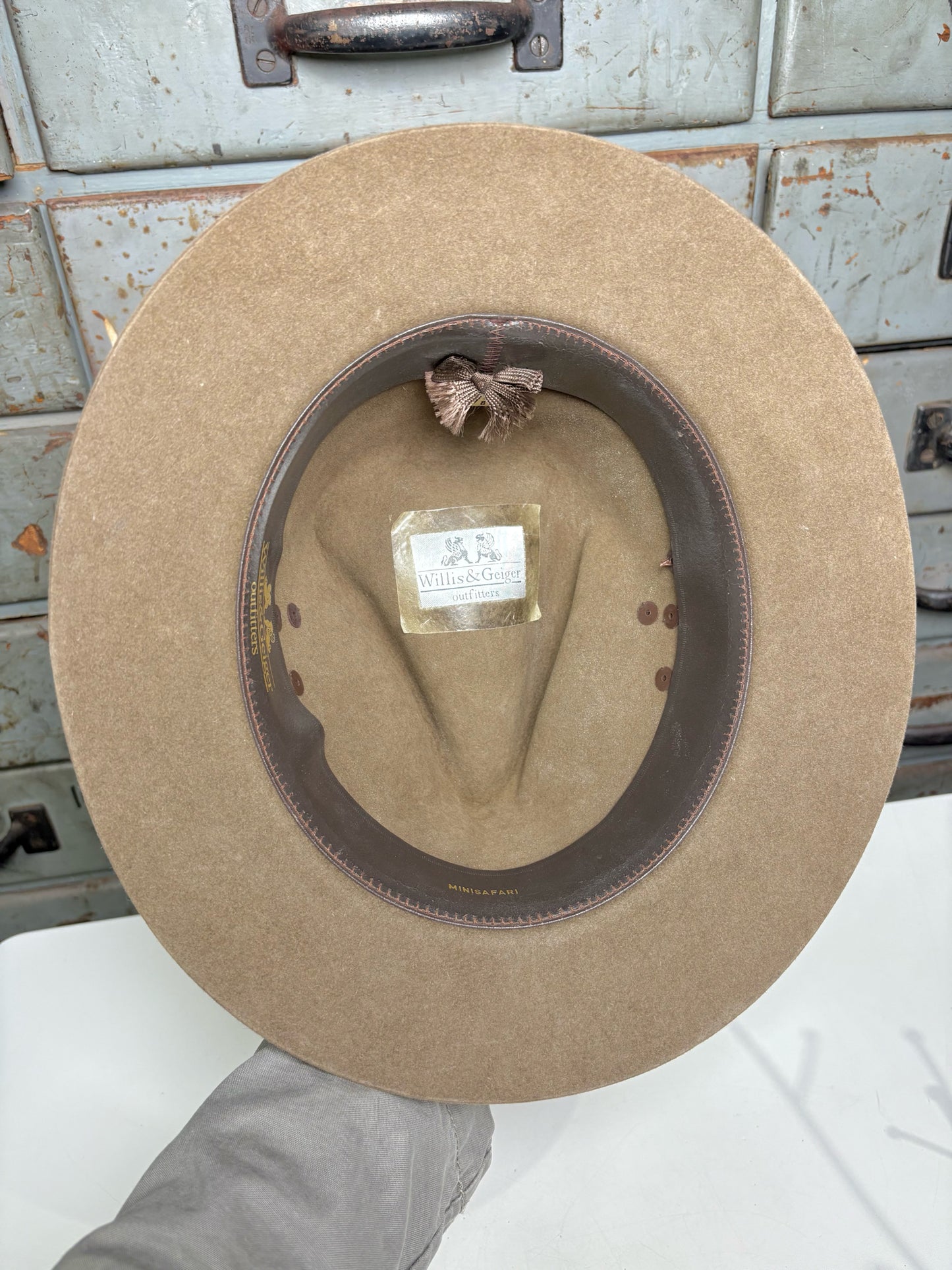 Willis & Geiger Outfitters Sz 7 3/8 Vintage Safari Hat