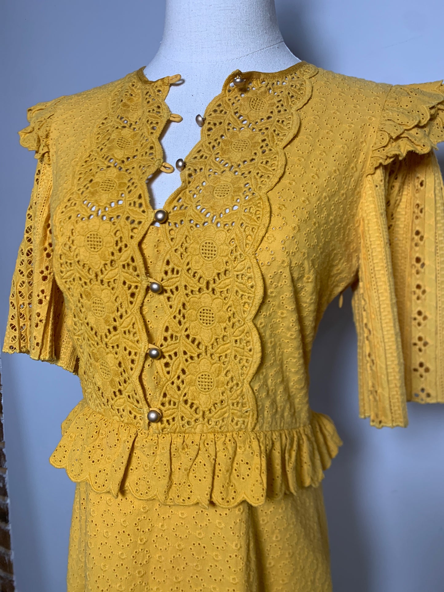 Women Size S Saylor Mustard Yellow Eyelet Dress
