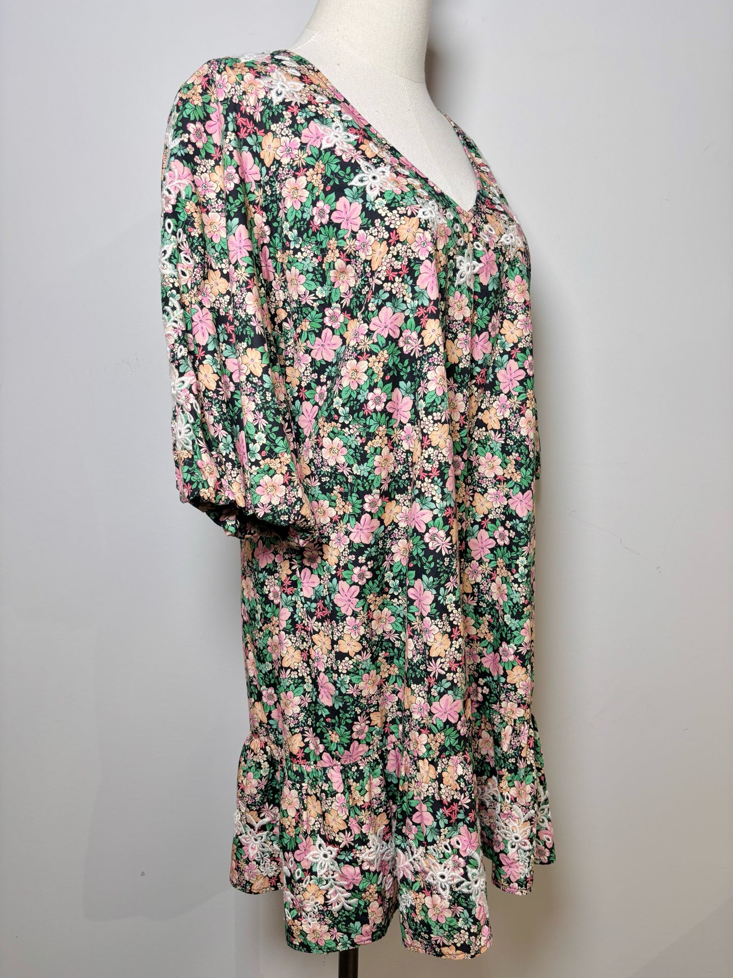 Women Size M Johnny Was Black, Pink, Green, Salmon Floral Print Dress