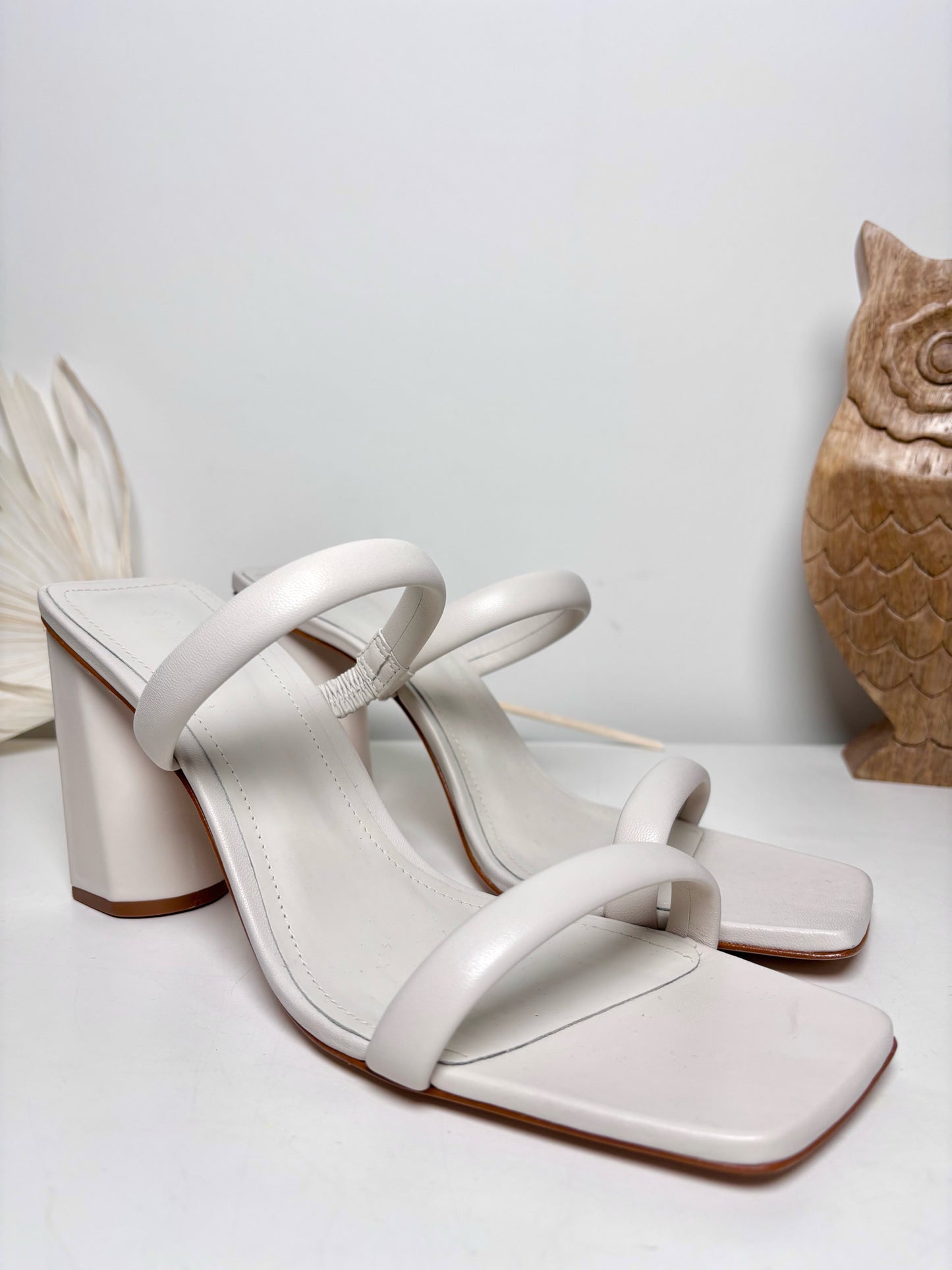 W Shoe Size 11 Schutz Bone Ully Nappa Leather NWT Heels