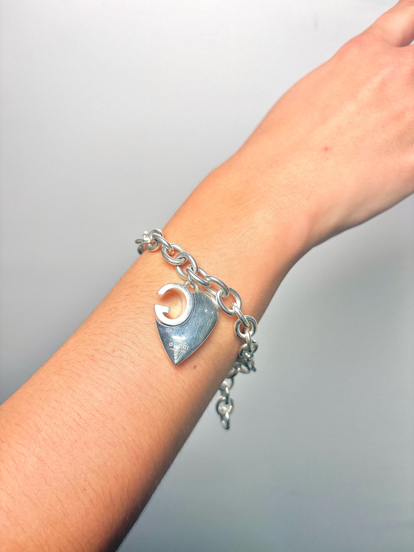 Gucci G- Heart Pre-owned Bracelet