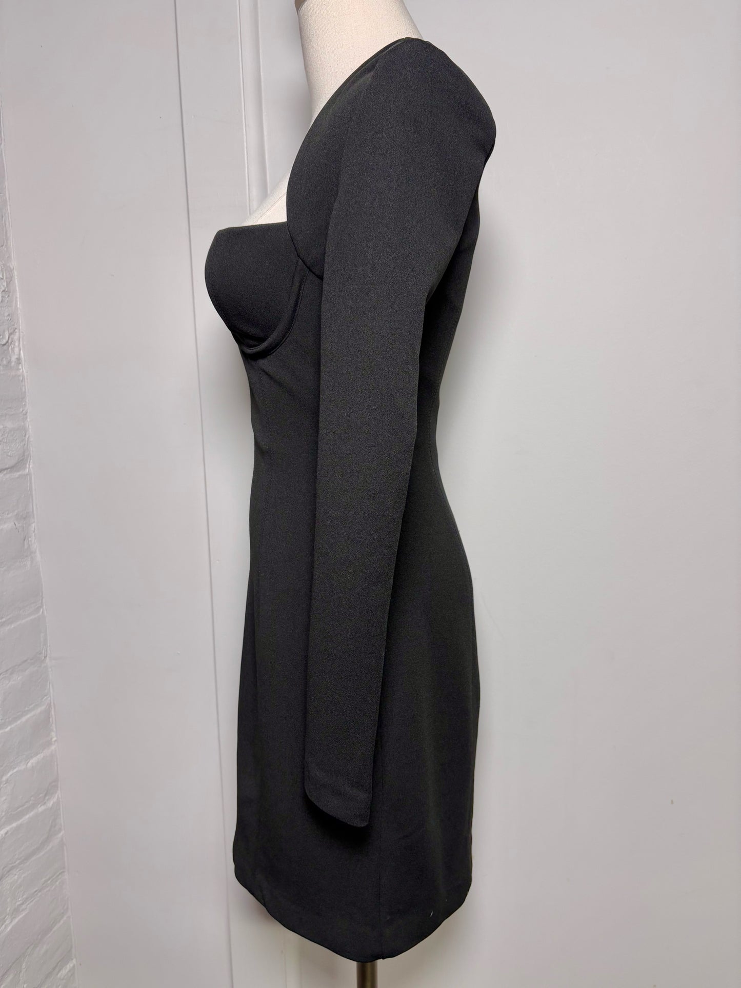 Women Size 2 MISHA Black Solid Dress