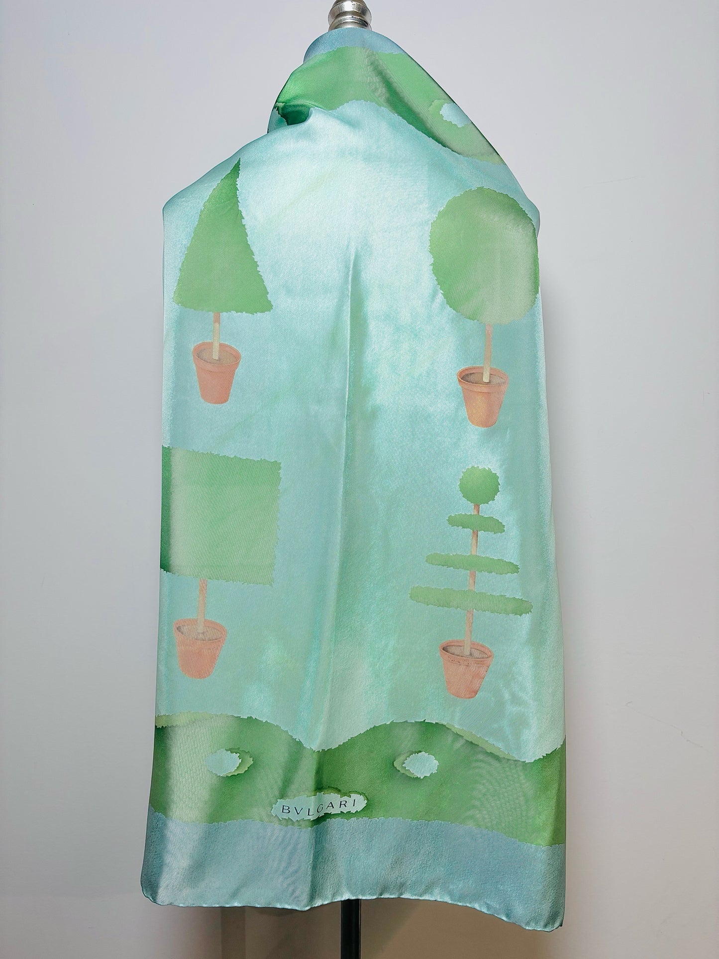 Bvlgari Green Graphic Print Silk 34 x 34 Scarf