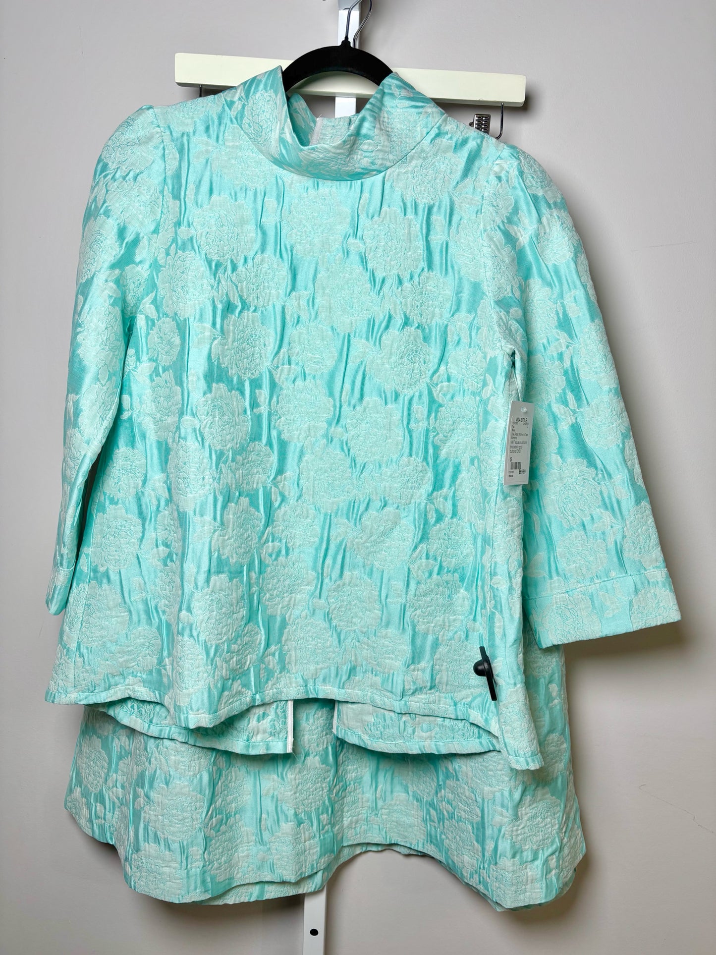 Women Size M Buru Blue Floral Skirt
