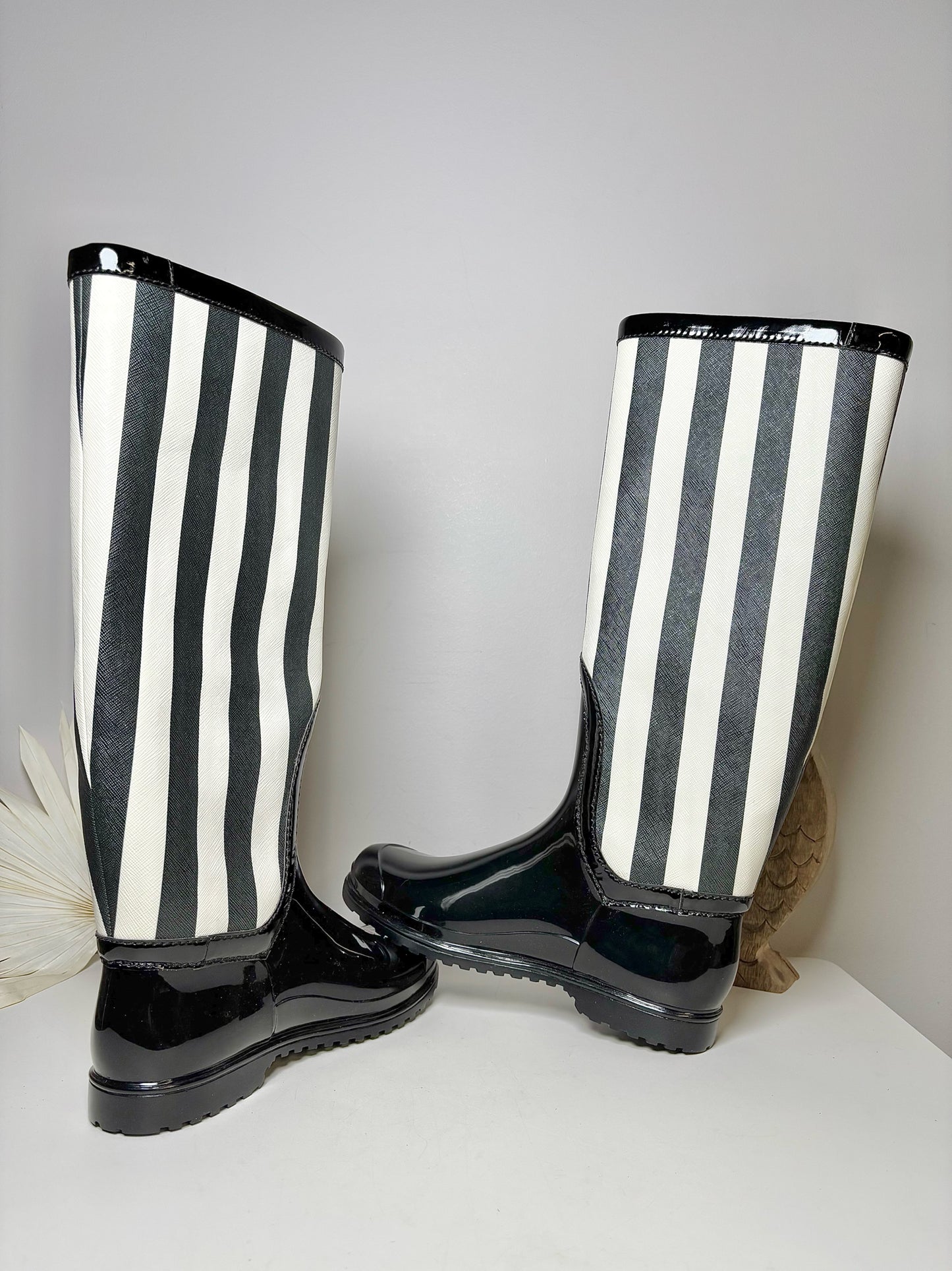 W Shoe Size 10 D&G Black, White Rubber NWT Boots