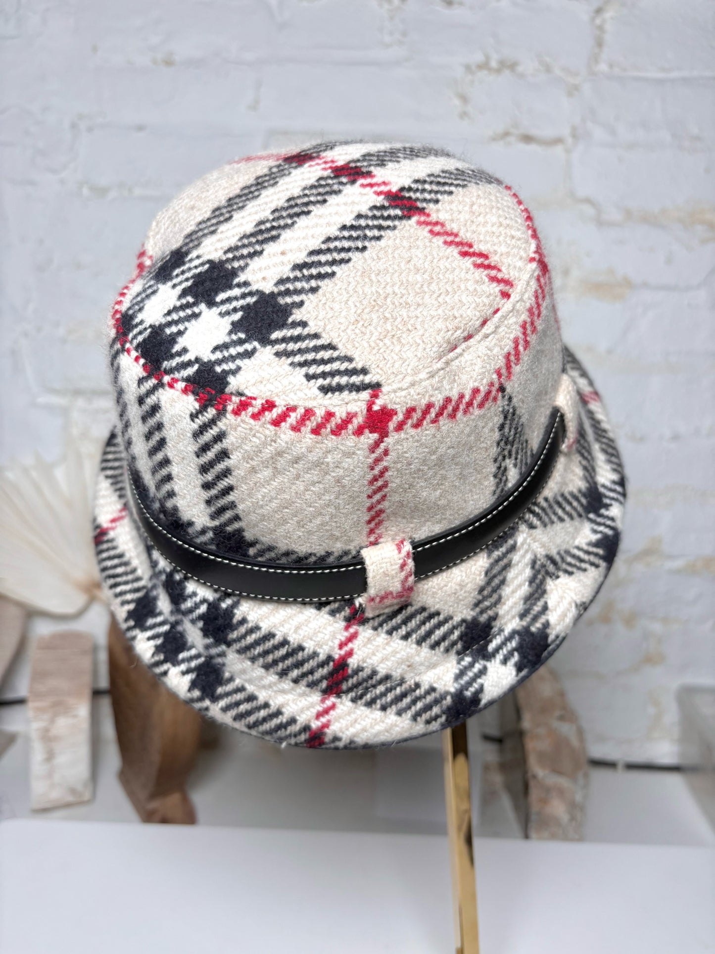 Wool Burberry Pre-owned Cream, Black & Red Hat