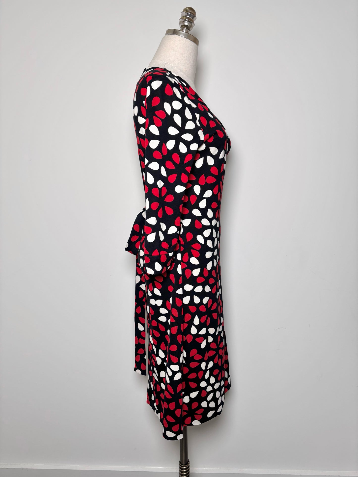 Women Size 6 Diane Von Furstenberg Black, white, red Polka Dot Dress