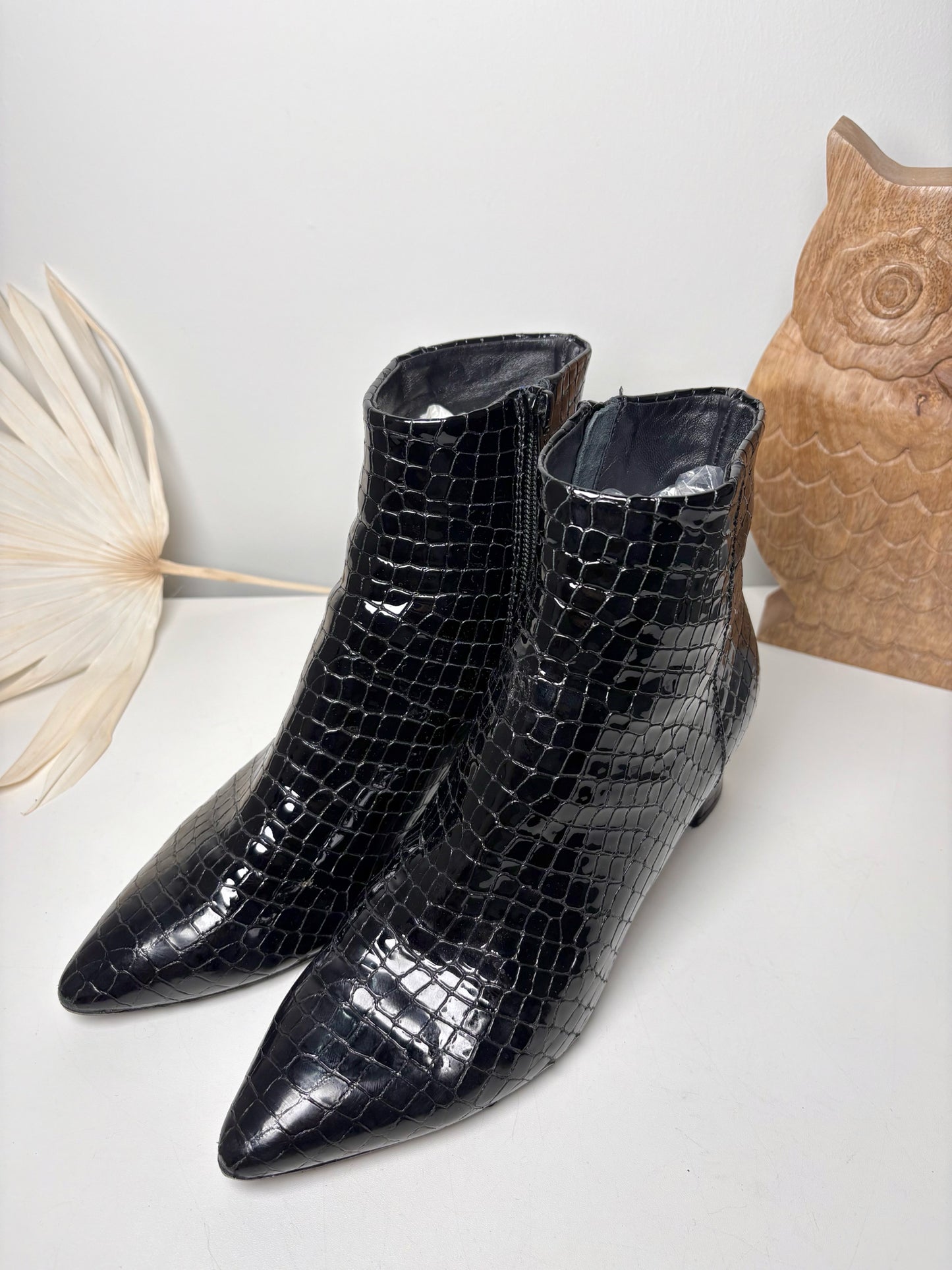 W Shoe Size 39 (8.5 US) AGL Black Leather Patent Boots