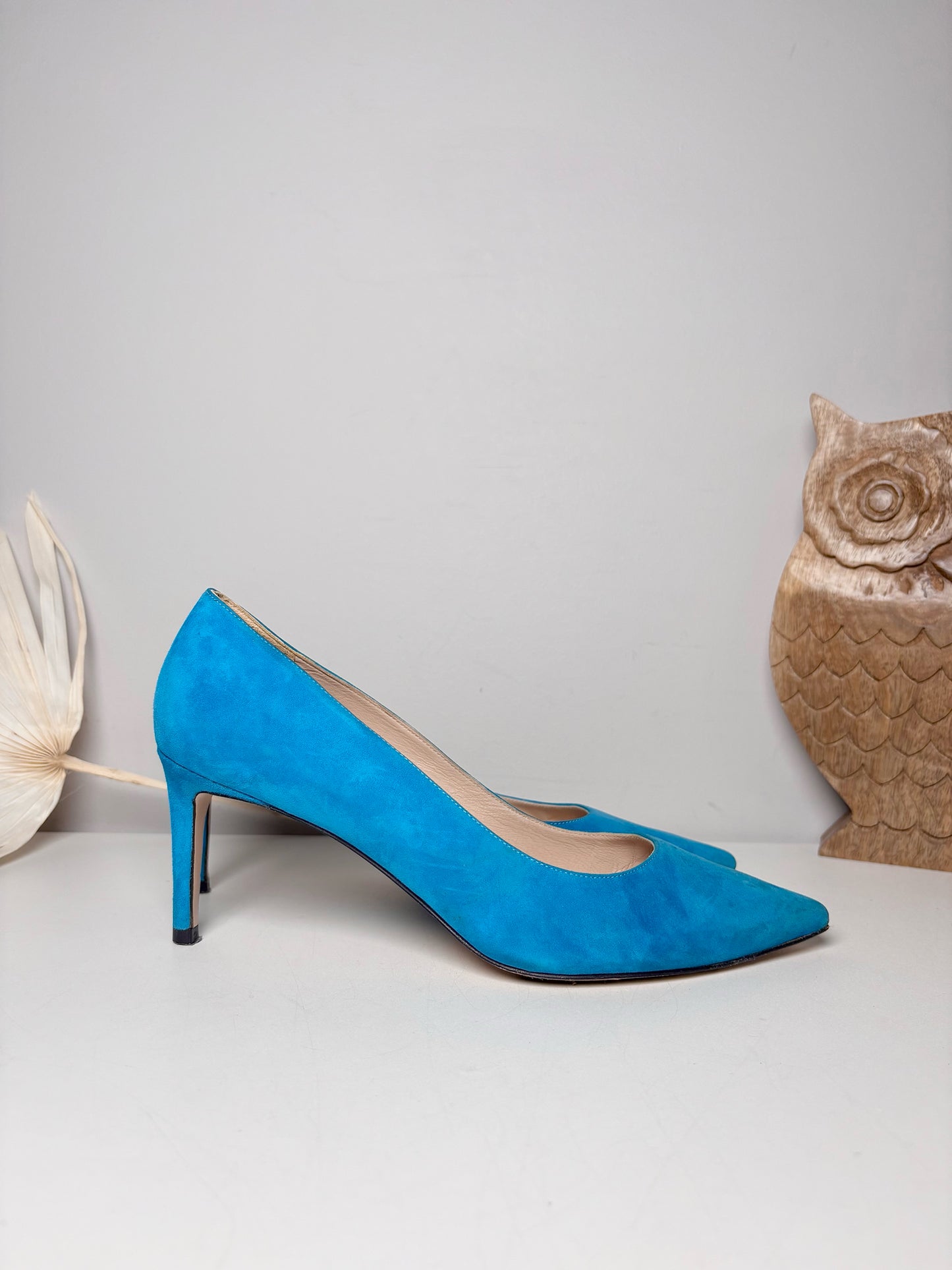 W Shoe Size 8 Stuart Weitzman Turquoise Leather Suede Heels
