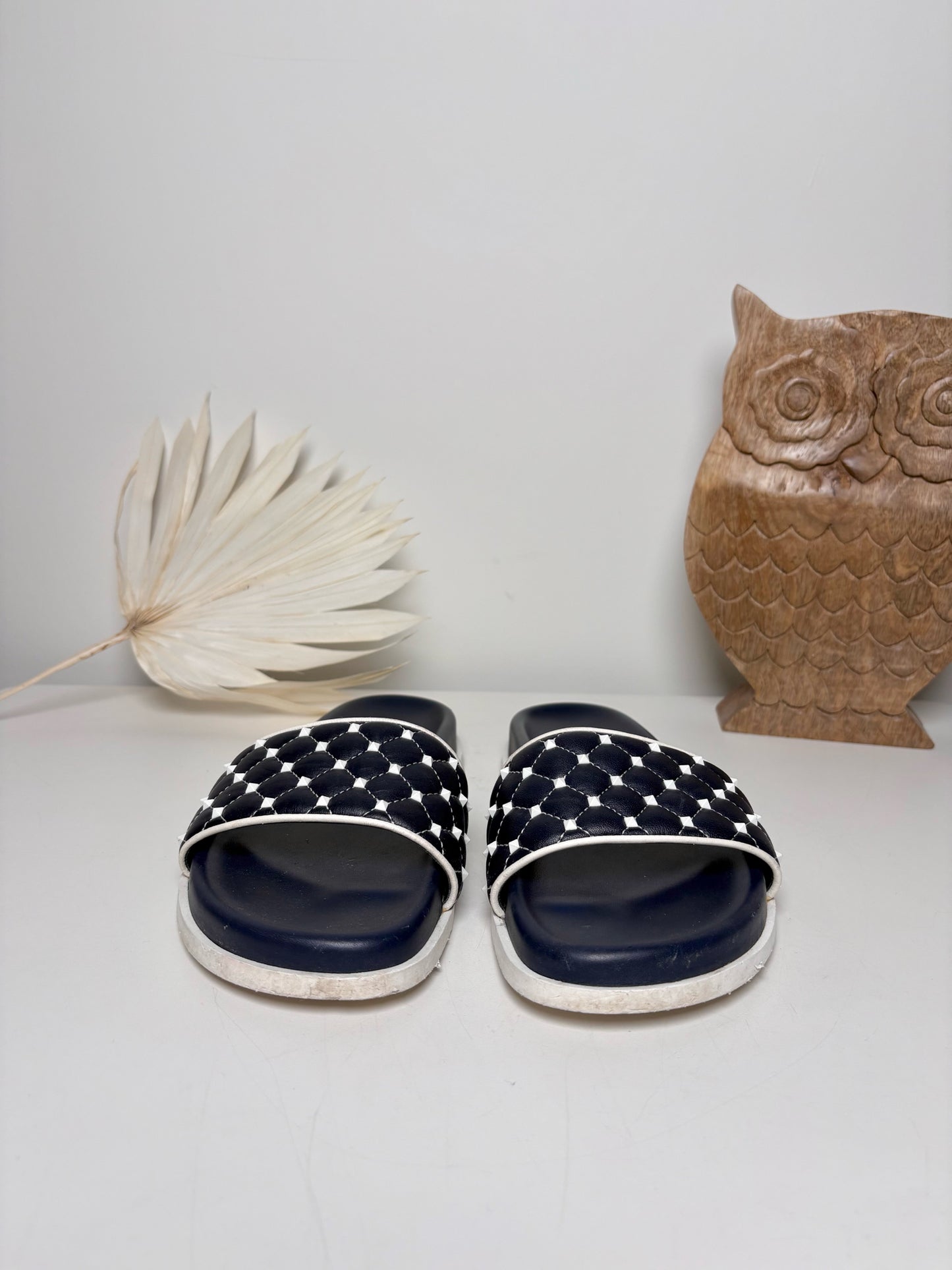 W Shoe Size 37 Valentino Navy Pre-owned; Fair Sandals
