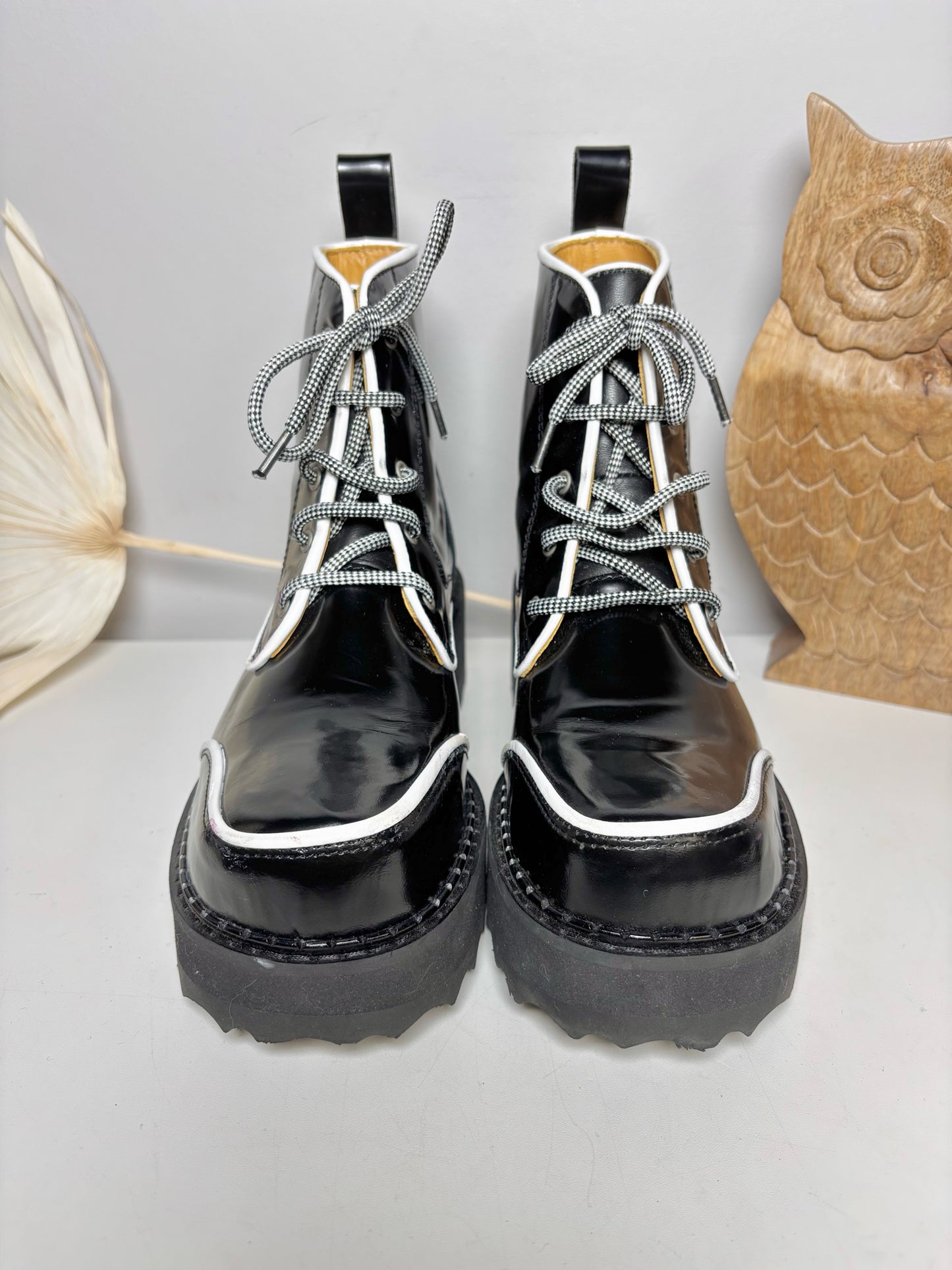 W Shoe Size 7.5 John Fluevog Black Leather Cowhide Revna Boots