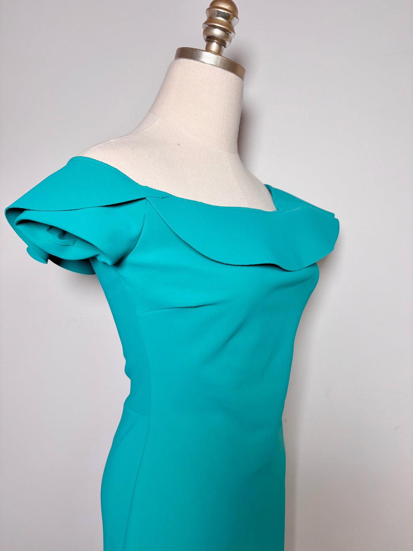 Women Size 40 (2/S) Chiara Broni La Petite Robe Green Solid Gown