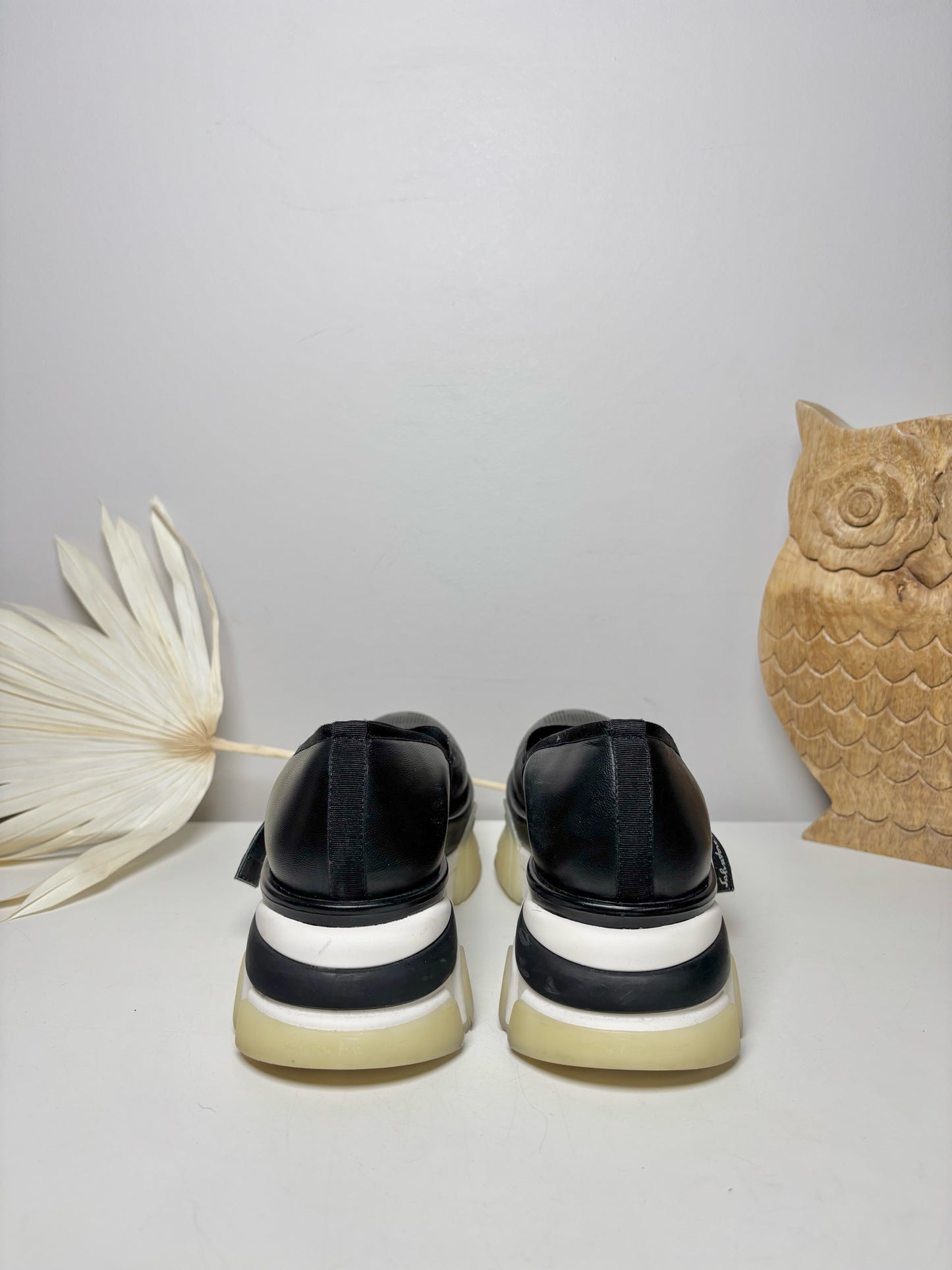 W Shoe Size 6 Salvatore Ferragamo Black Leather Cowhide Sneakers