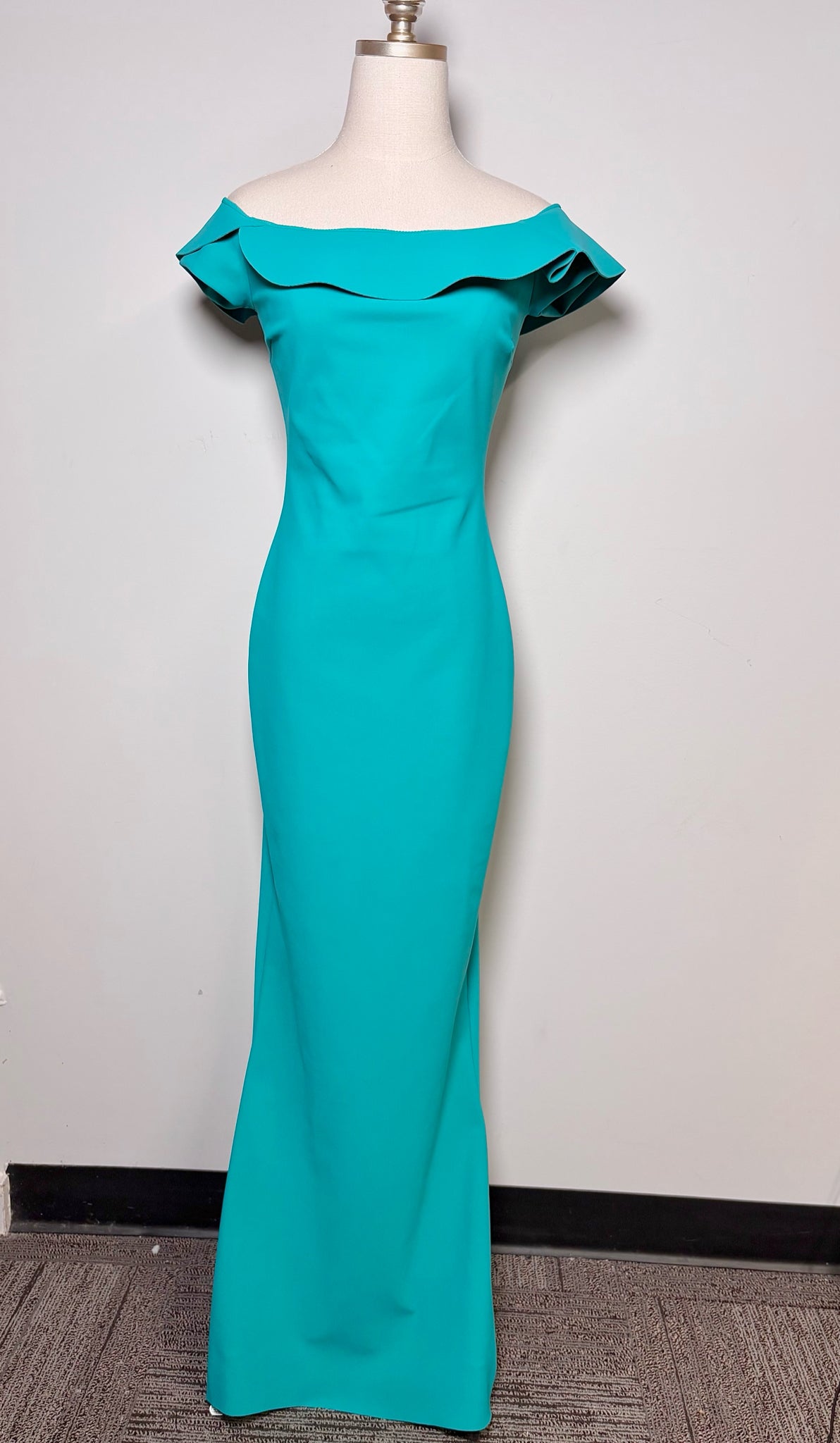 Women Size 40 (2/S) Chiara Broni La Petite Robe Green Solid Gown