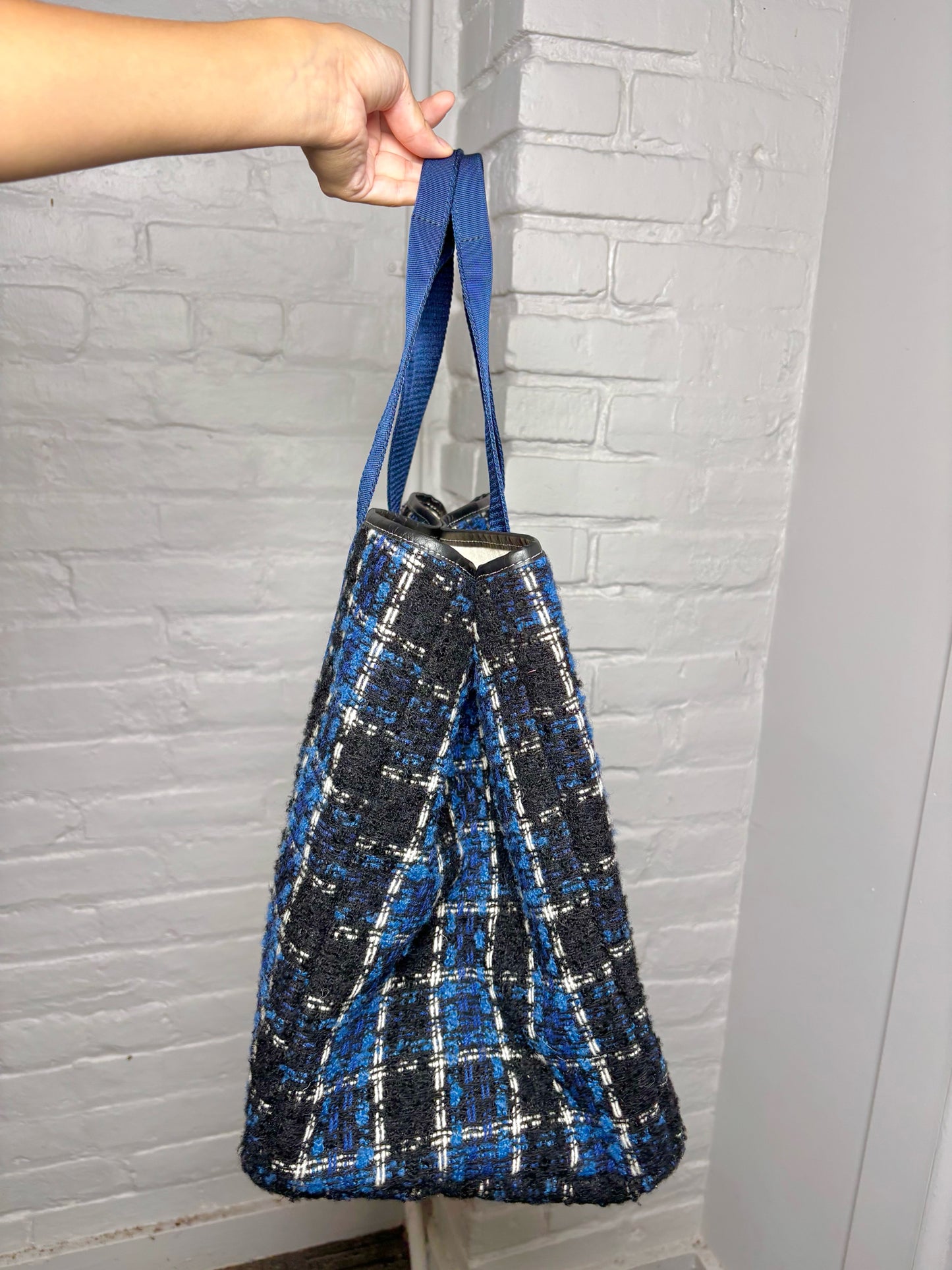 Rue de Verneuil Plaid Wool Pre-owned Blue, Black, Cream Purse