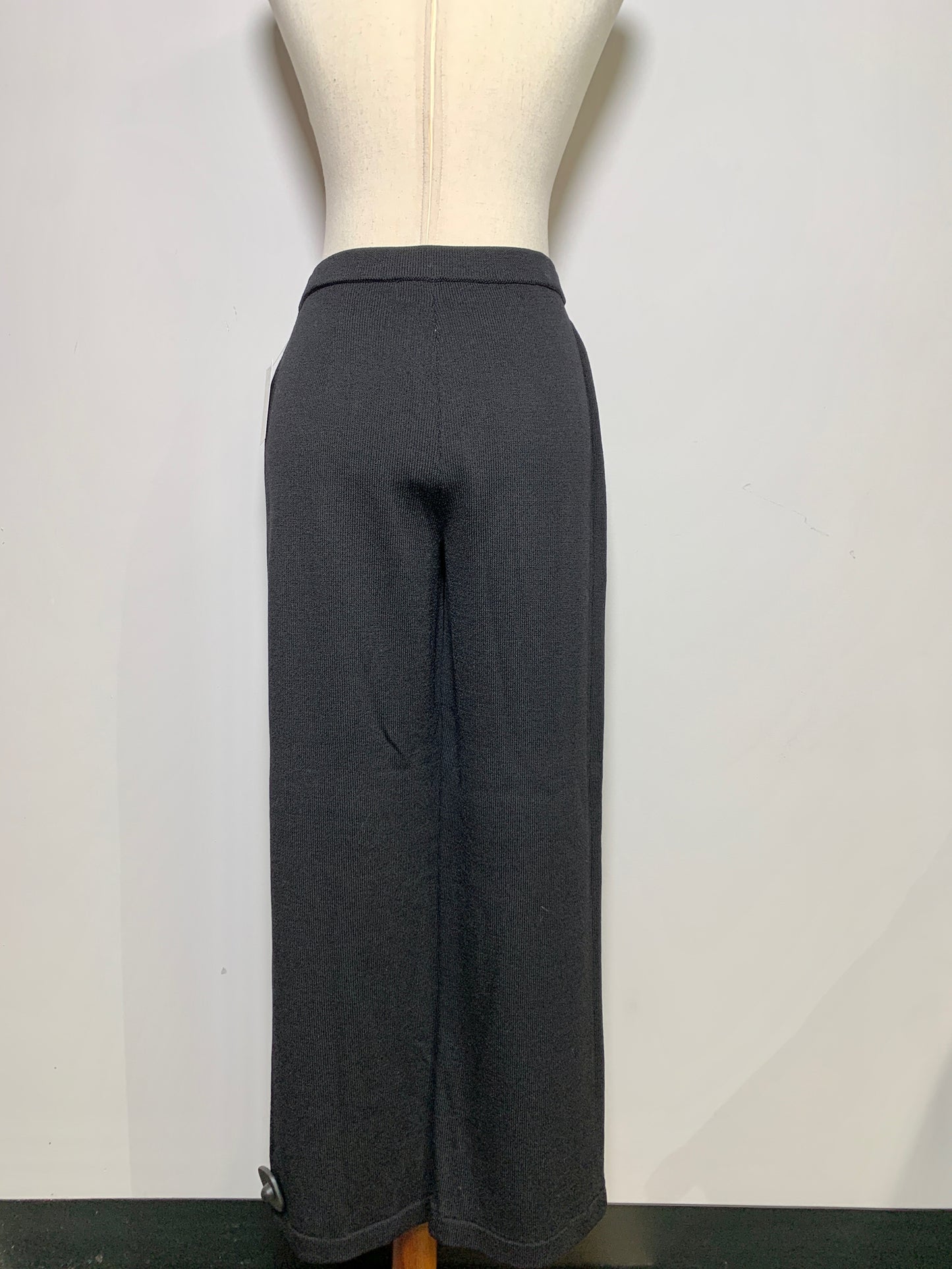 Women Size 2 St. John Black Solid Wool Wide Leg Pants