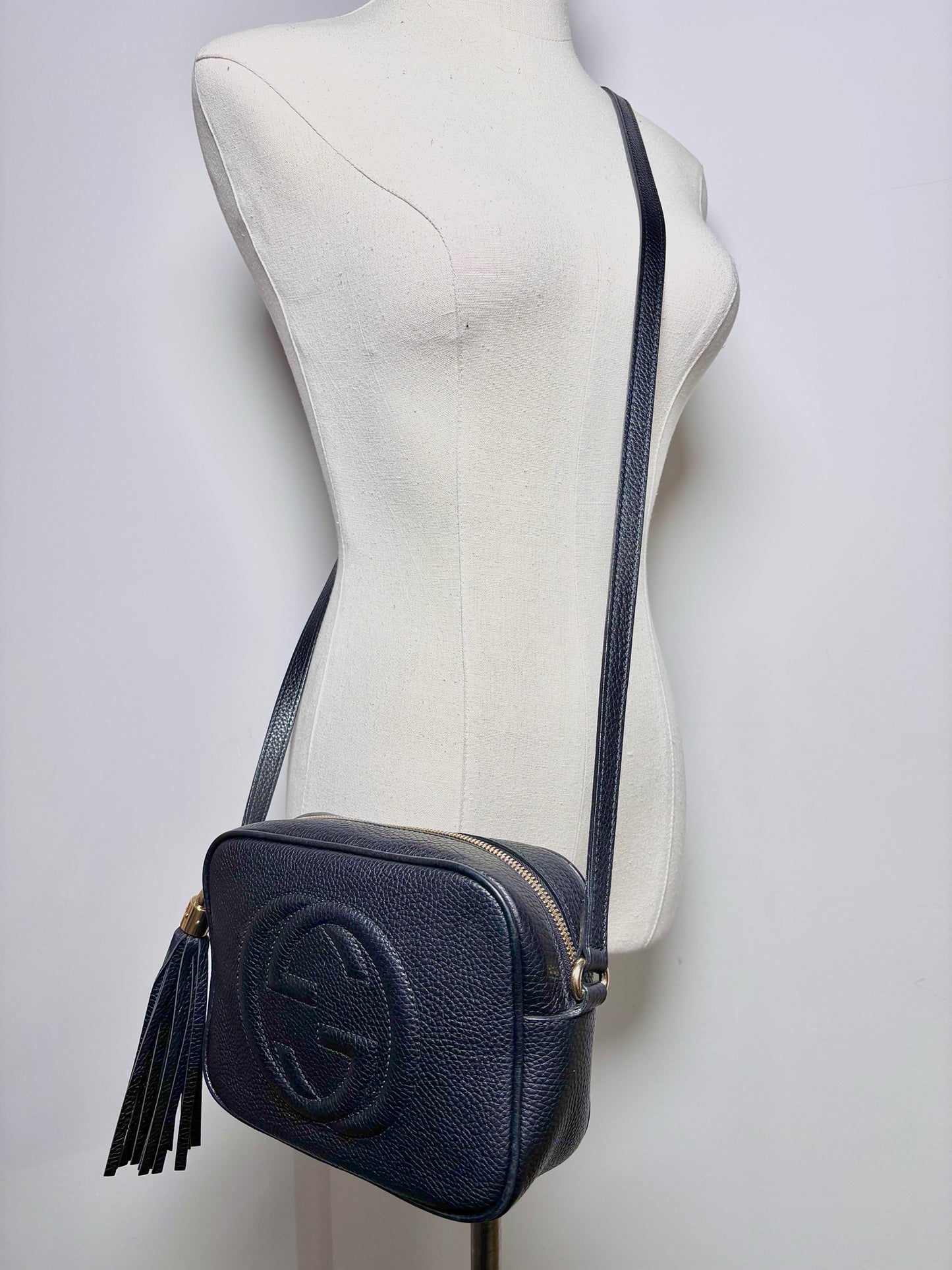 Gucci Solid Leather Black Cowhide Soho Disco Purse