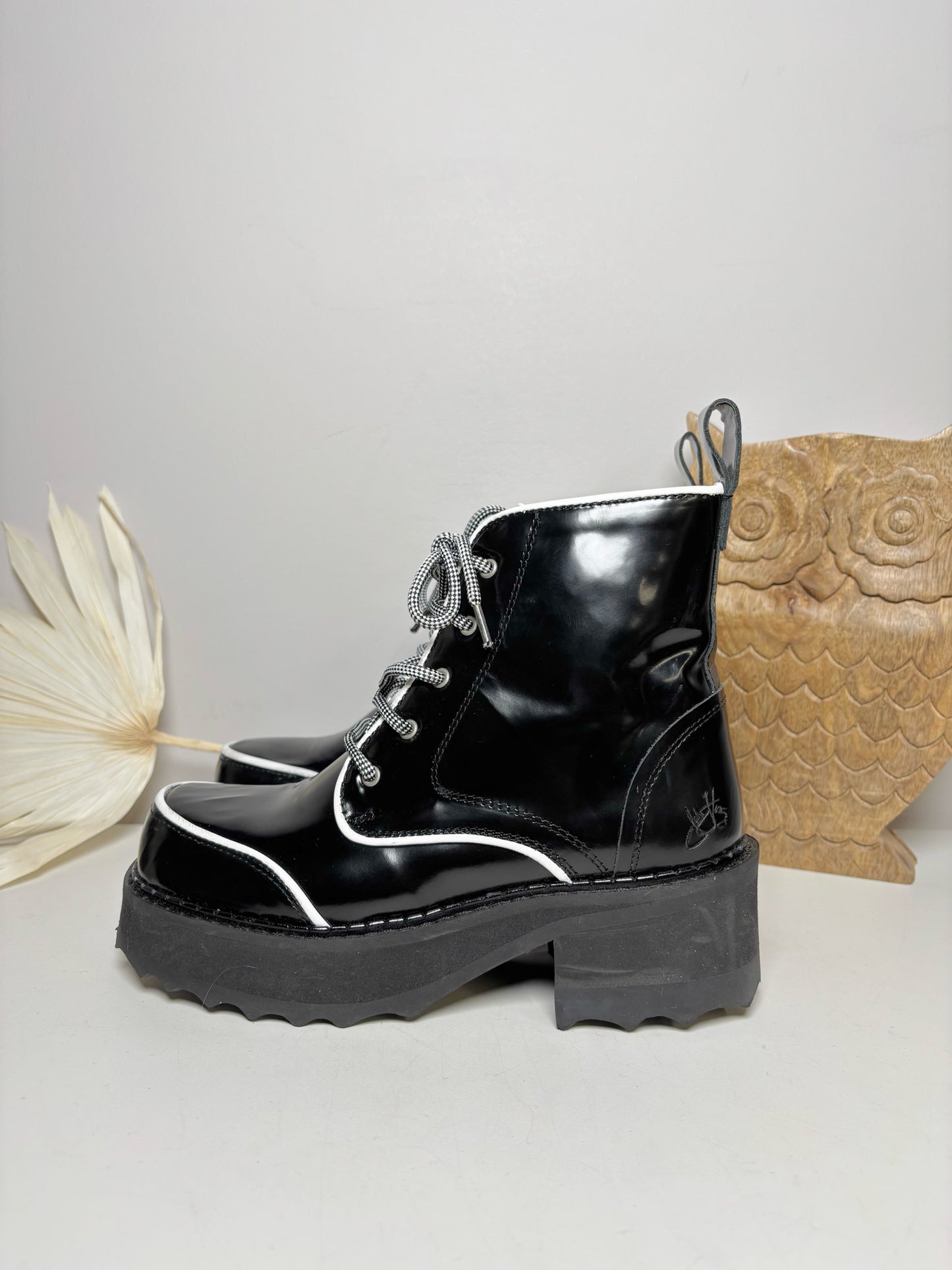 W Shoe Size 7.5 John Fluevog Black Leather Cowhide Revna Boots