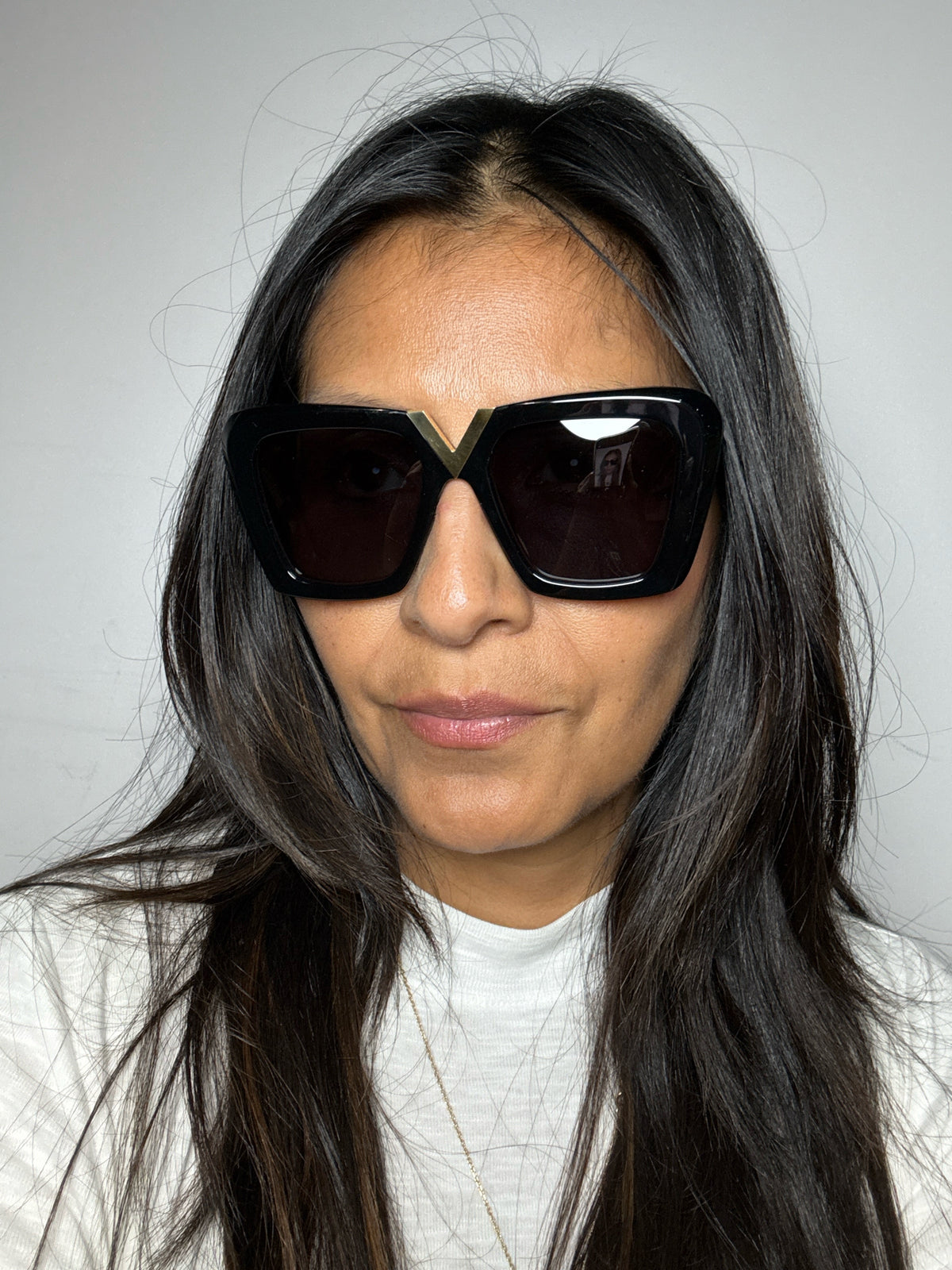 Valentino Garavani V Gold II Sunglasses Women's Pre-owned Black Acetate