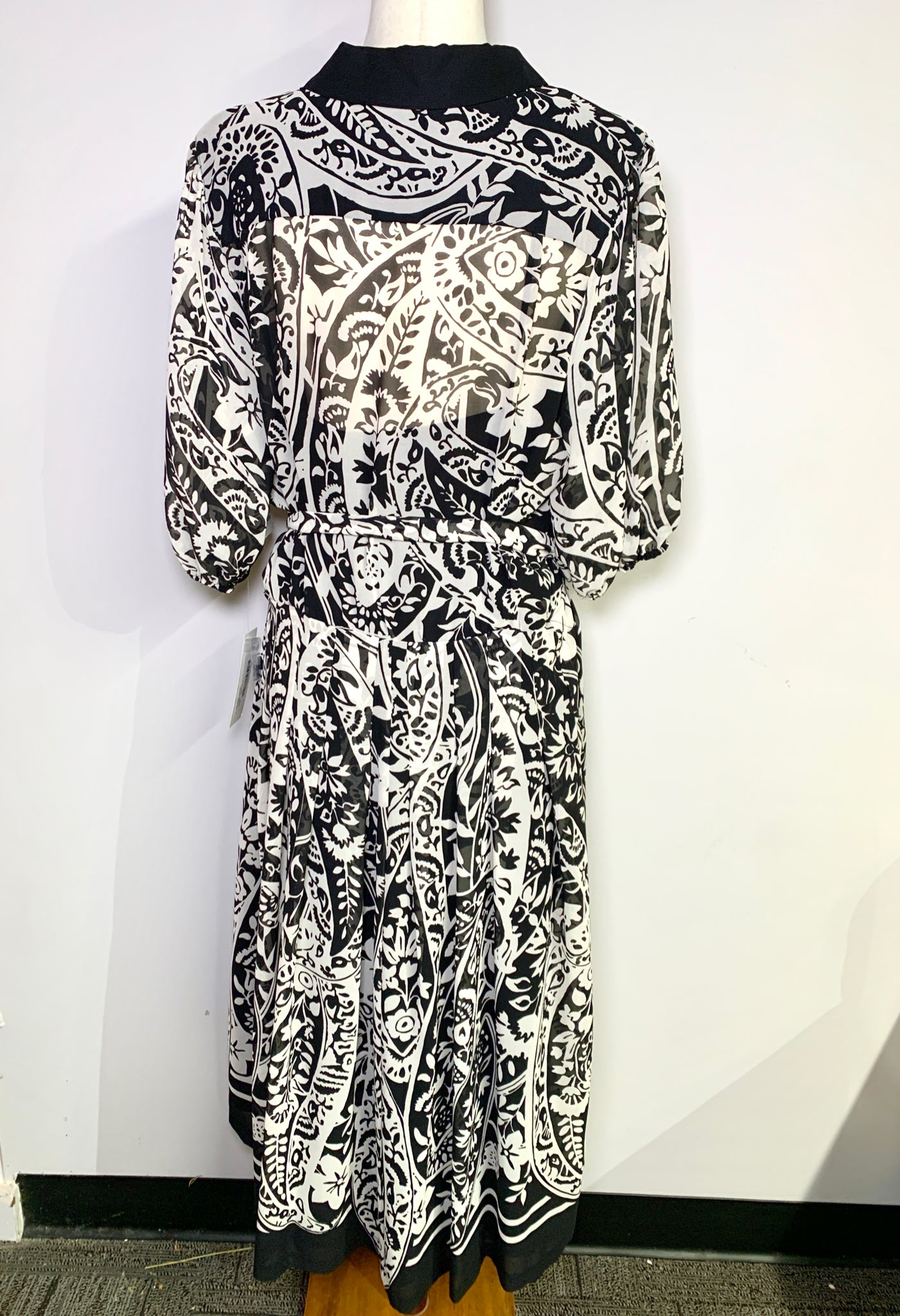 Women Size 20 Rickie Freeman for Teri Jon Black & White Floral Midi Dress