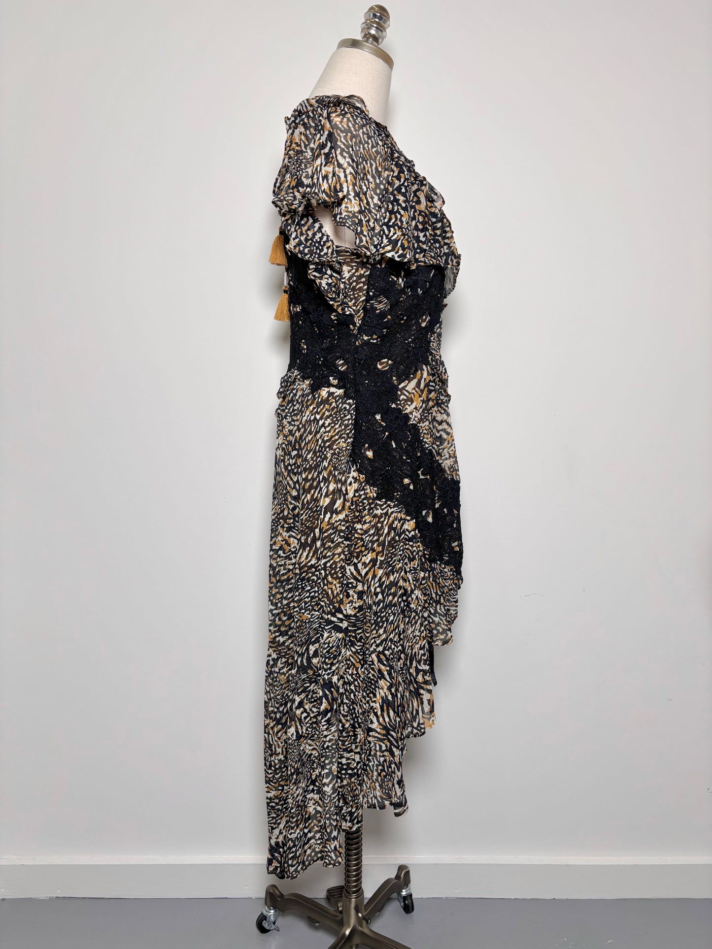 Women Size 8P Anthropologie Black, Gold Floral Lace Trim NWT Dress