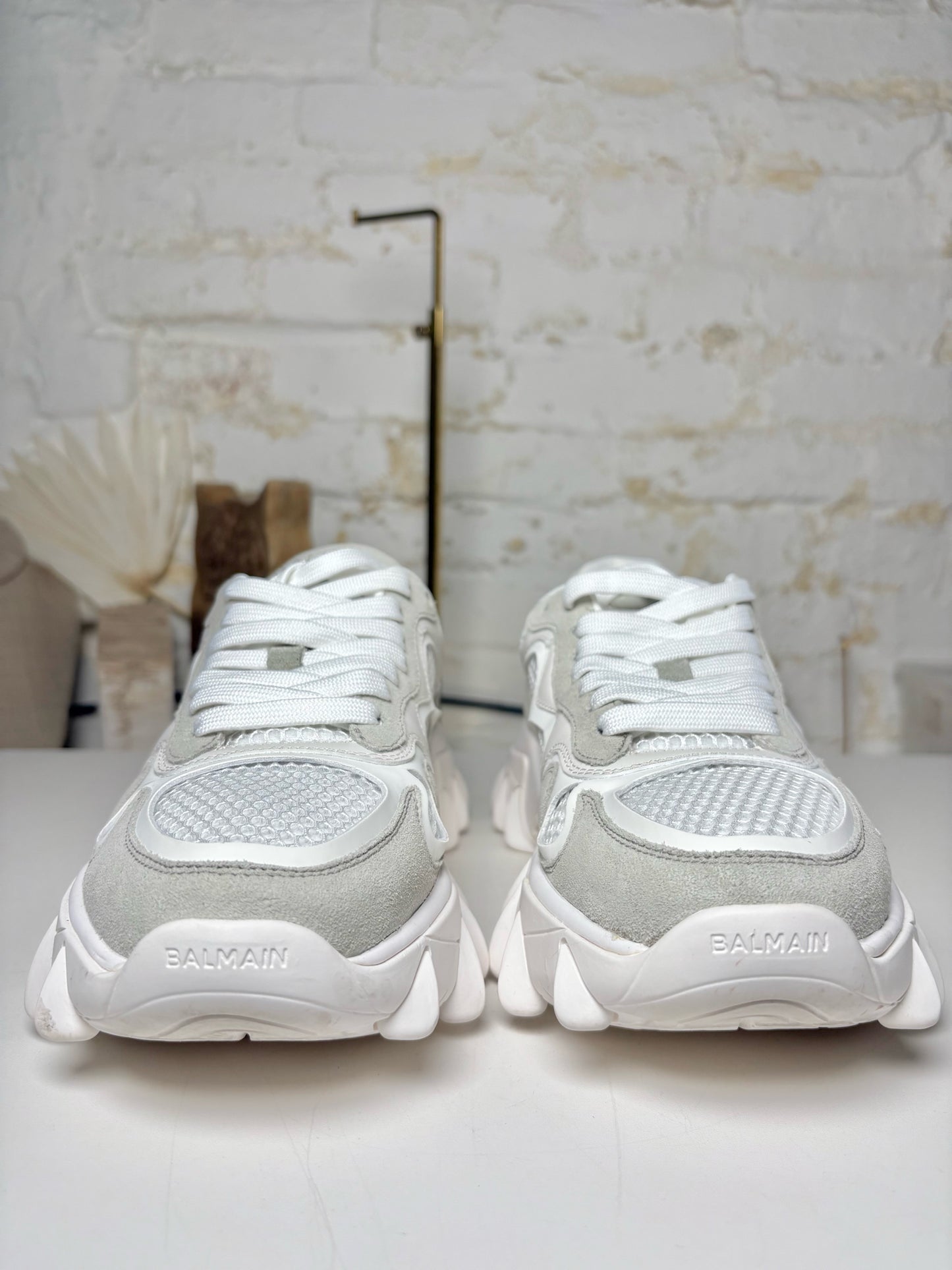 W Shoe Size 39 (8.5 US) Balmain B-eastWhite Leather NWT Sneakers