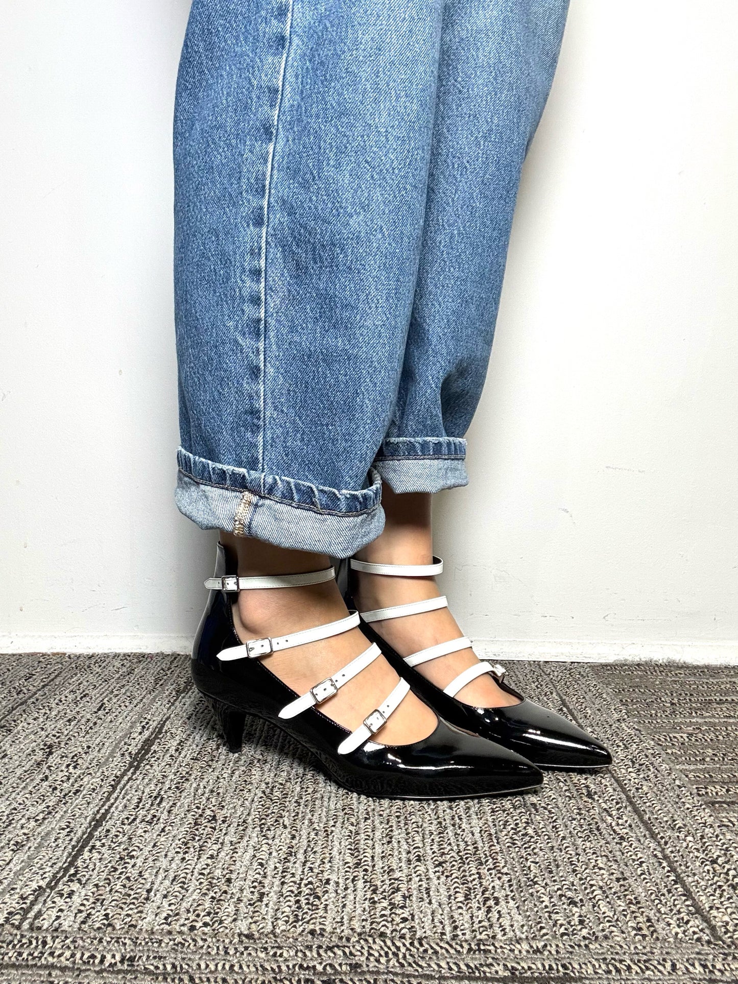 W Shoe Size 39 Saint Laurent Black & White Patent Leather Pre-owned Pump