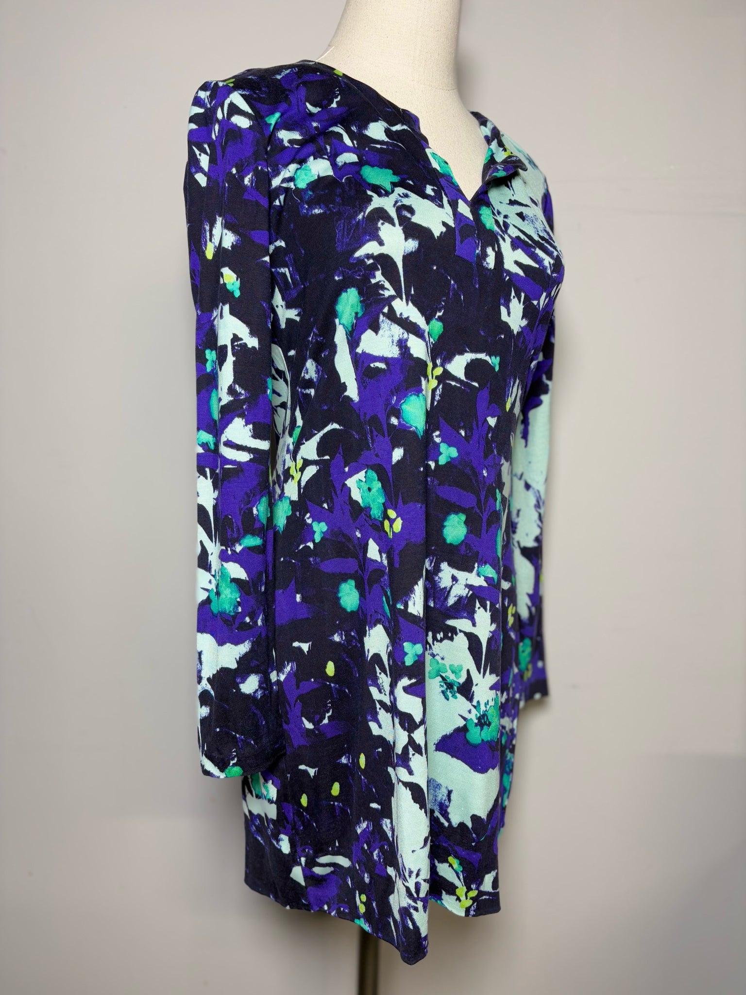 Women Size 2 Diane Von Furstenberg Purple, black, teal Print Dress – VIDA  STYLE SHOP