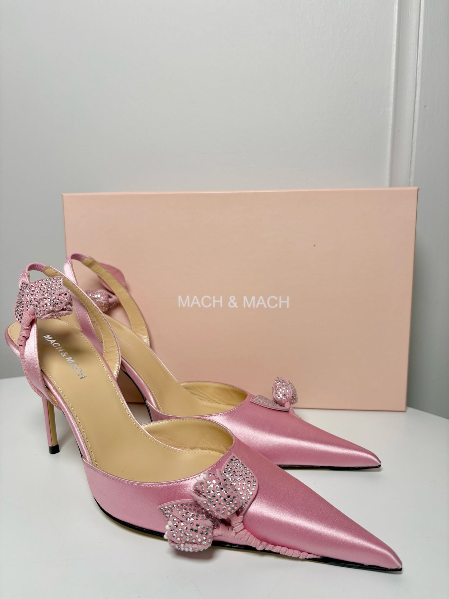 W Shoe Size 41 (10 - 10.5) Mach & Mach Pink Satin Heels
