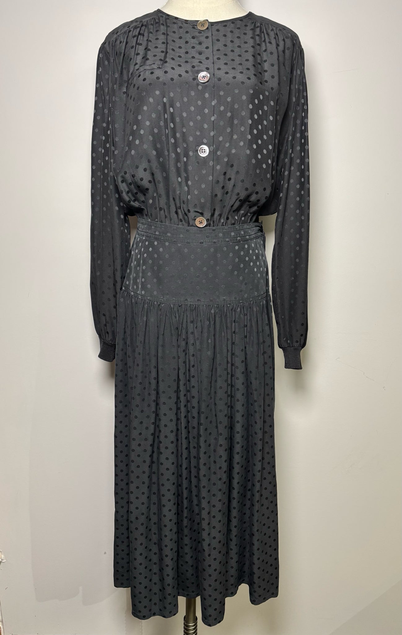 Women Size 6 Vintage Valentino Black Dot 2 Piece Silk Midi Skirt, Top Set