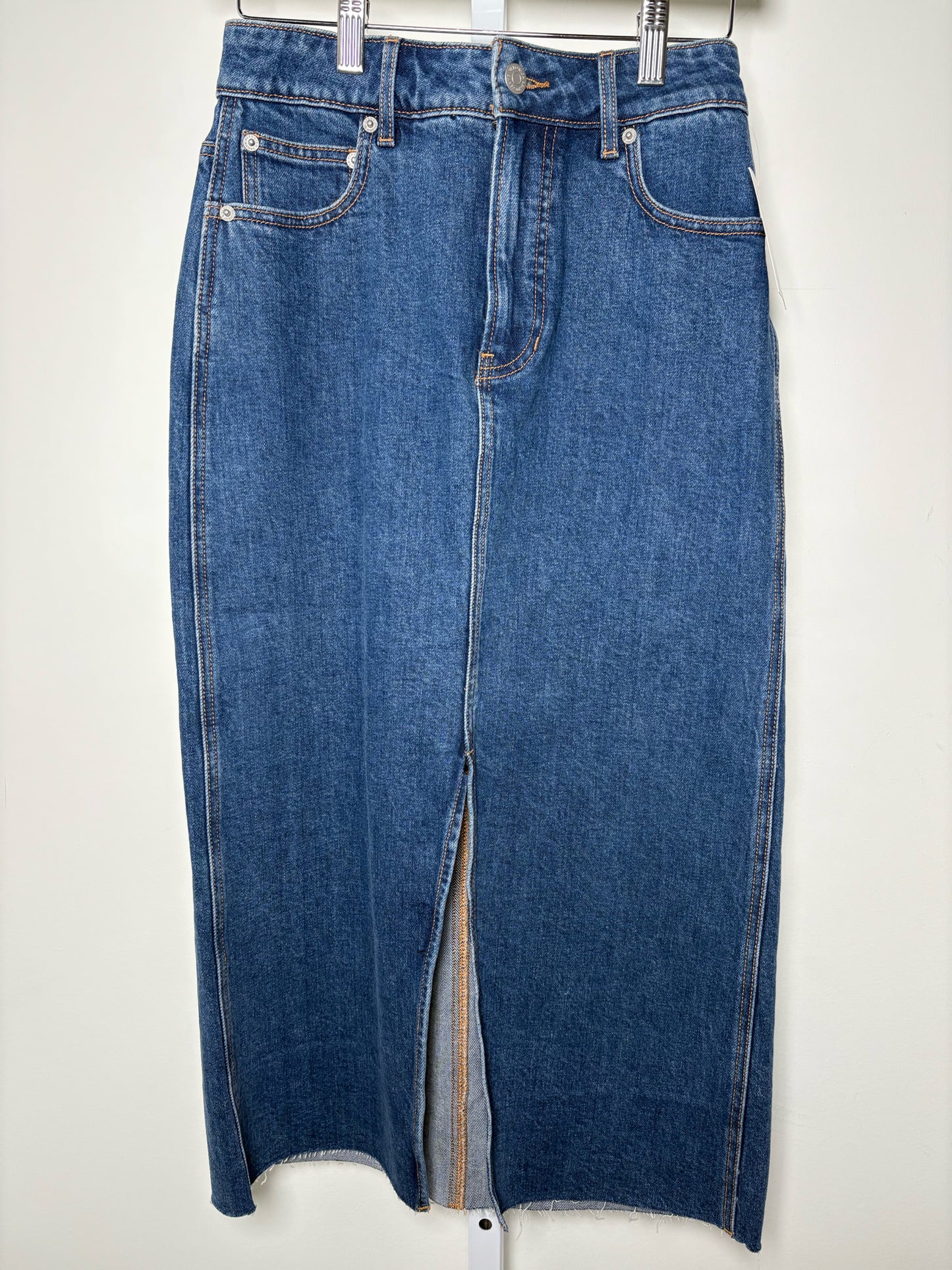 Women Size 6 Veronica Beard Blue Midi Denim Frayed Hem Skirt